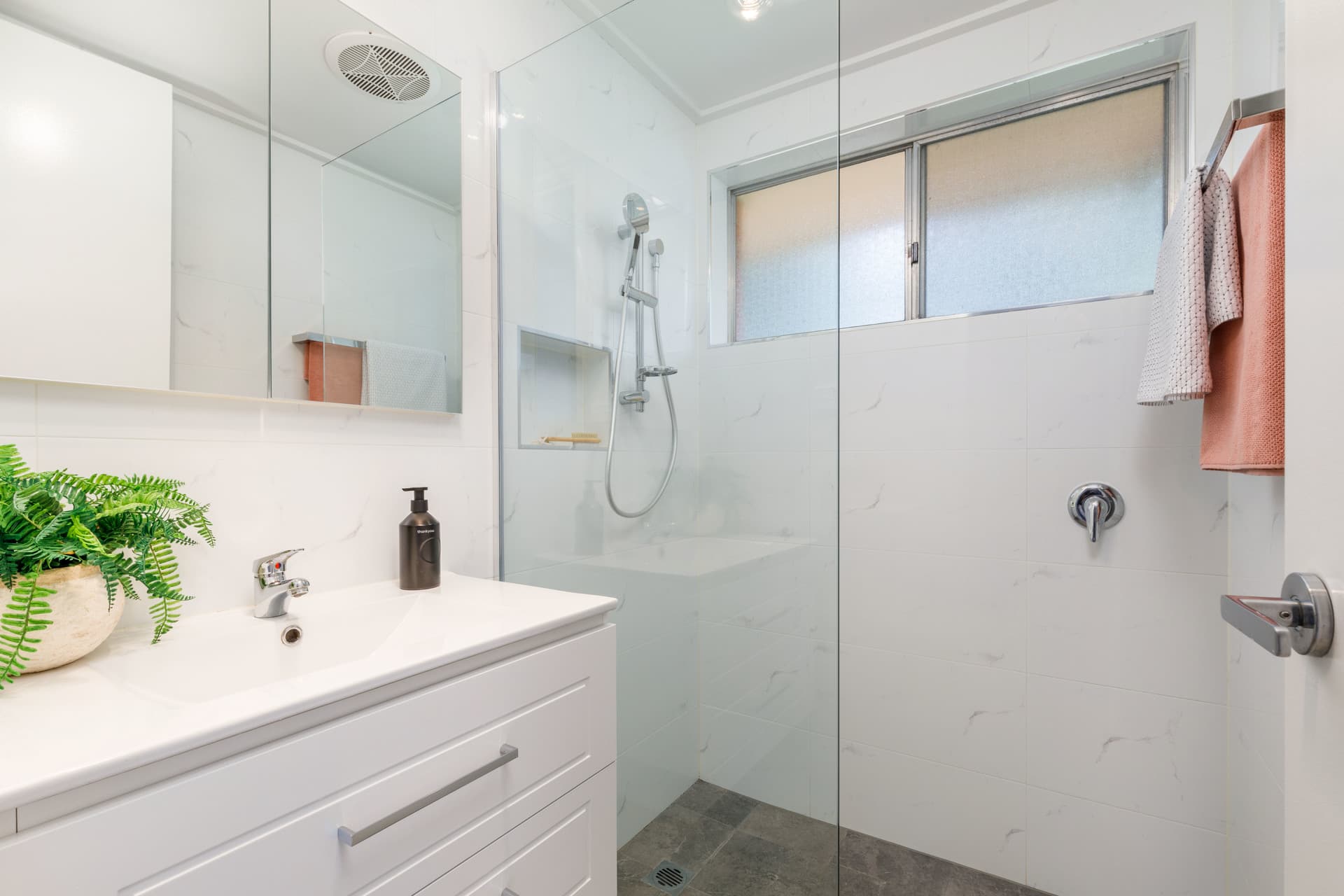 8 Annand Place, Wanniassa ACT 2903, Wanniassa - Thumbnail 2