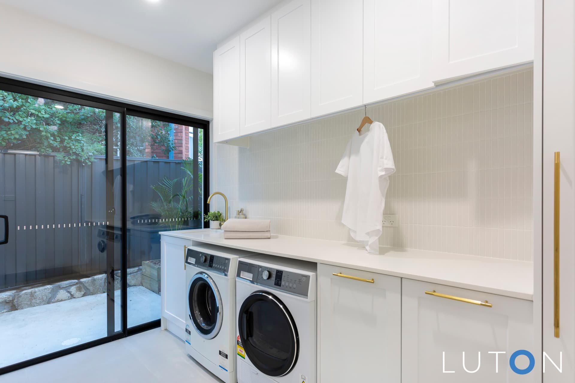 13 Holman Street, Curtin ACT 2605, Curtin - Thumbnail 2