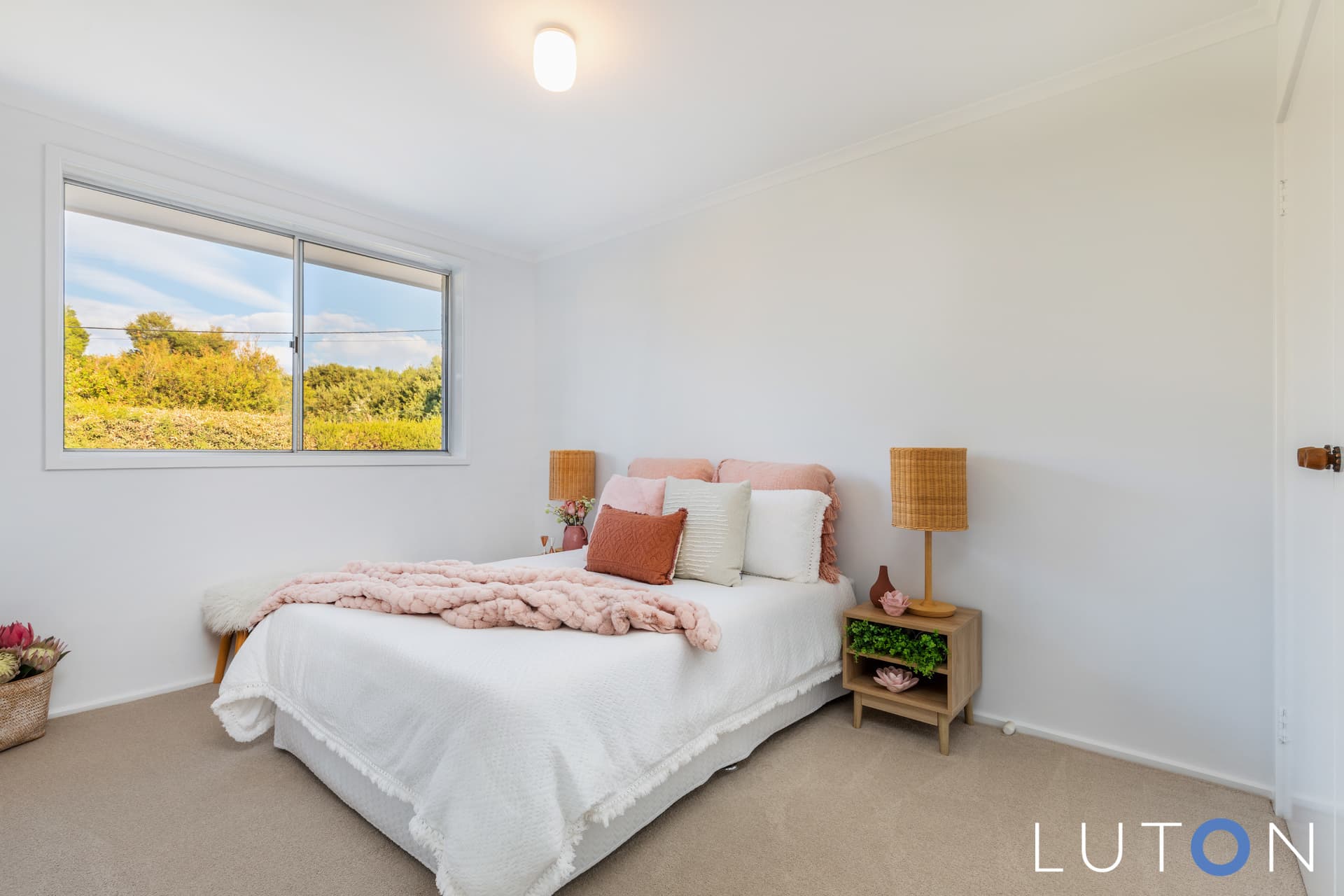 60 Southwell Street, Weetangera ACT 2614, Weetangera - Thumbnail 2