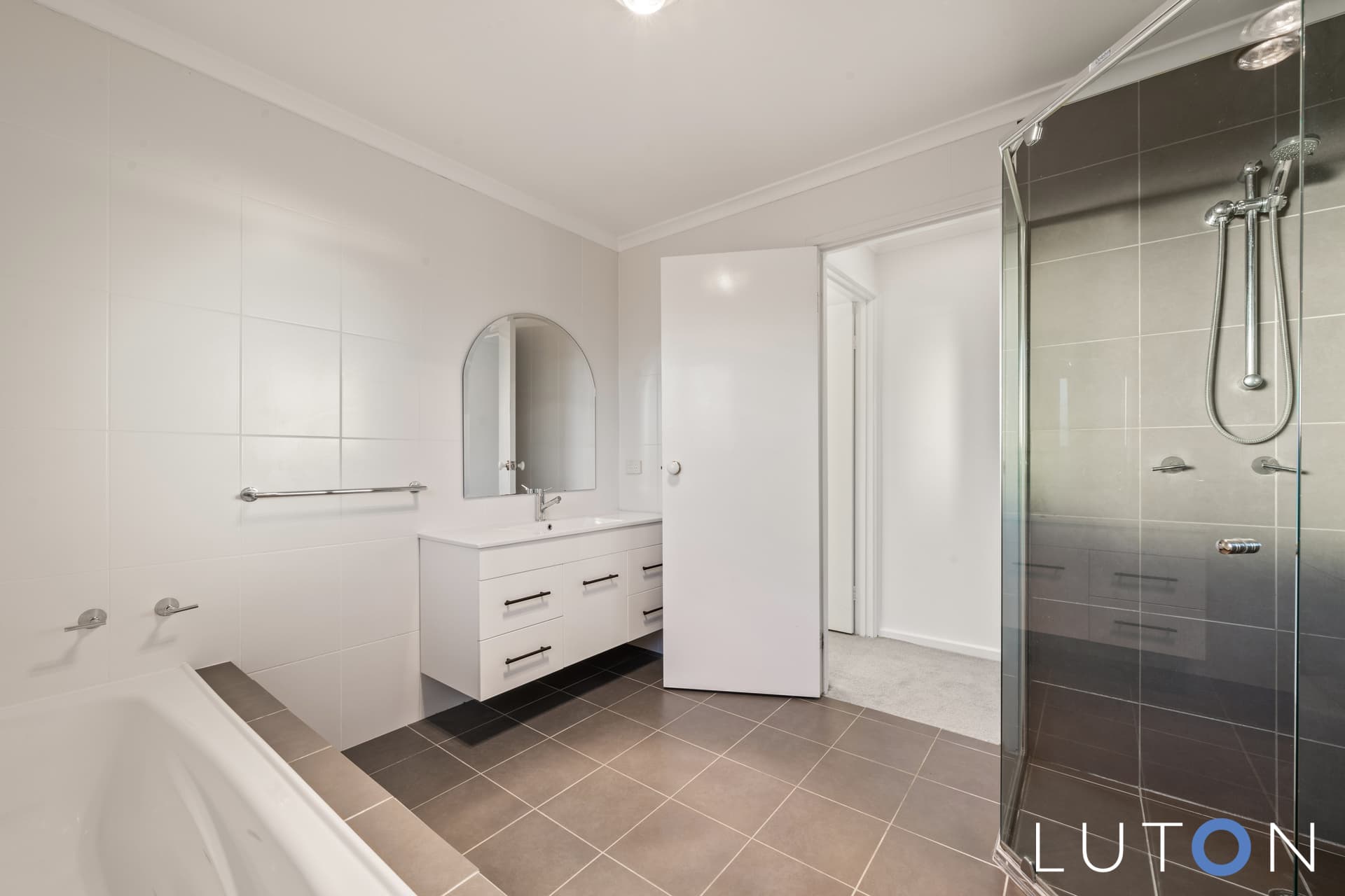 13 Brand Street, Hughes ACT 2605, Hughes - Thumbnail 8