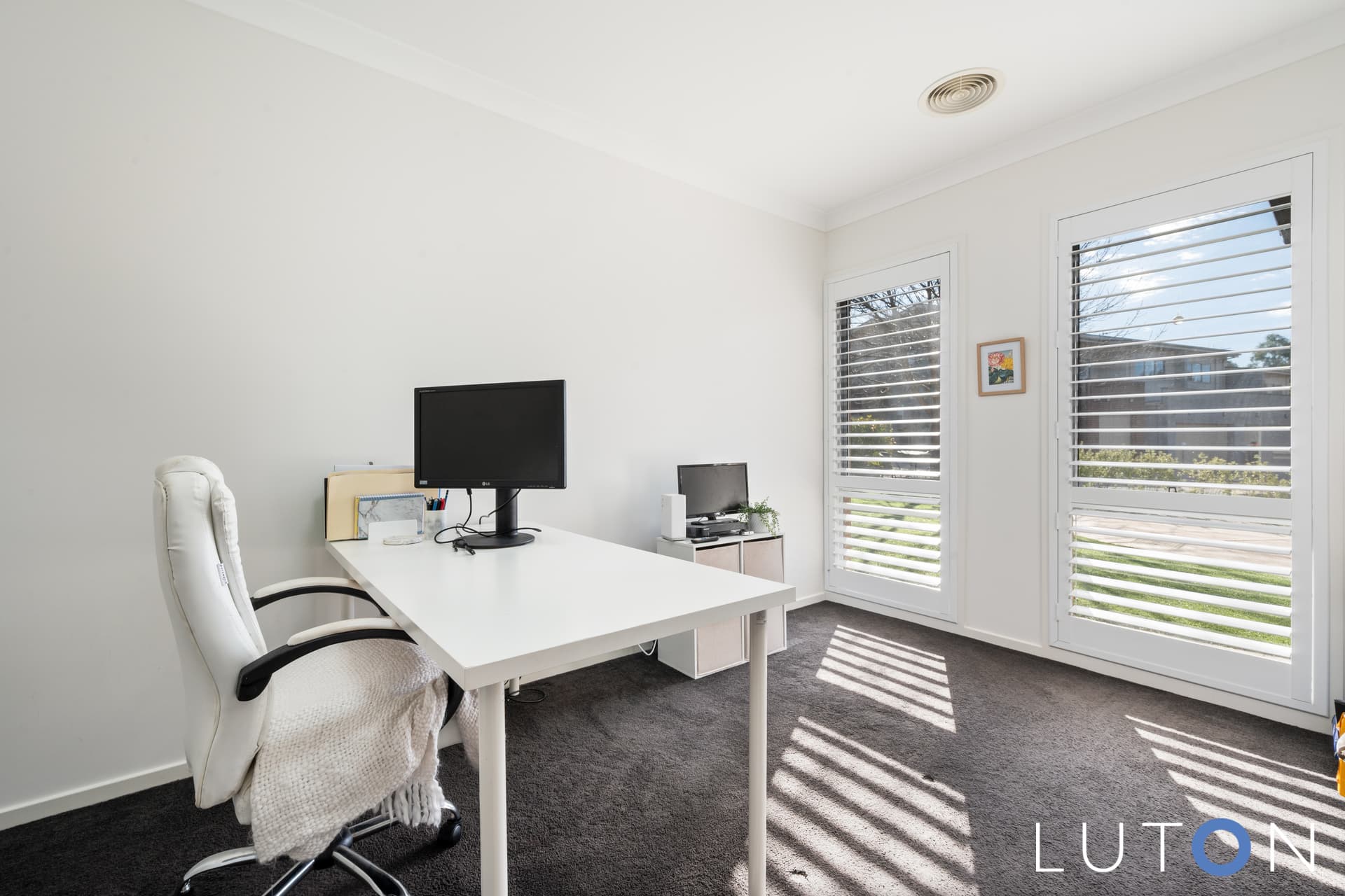 6 Deasey Close, Casey ACT 2913, Casey - Thumbnail 2
