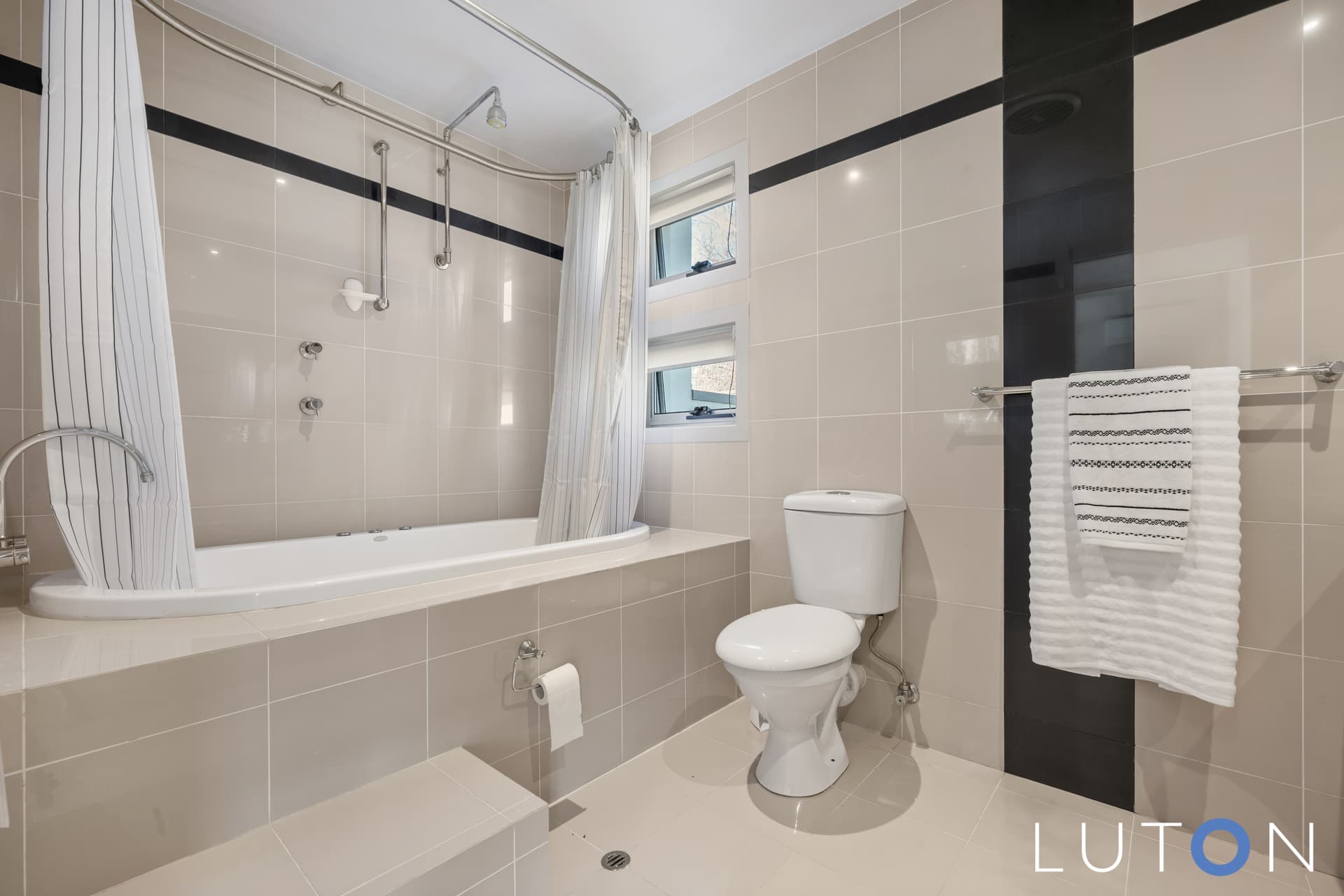 1/33 Novar Street, Yarralumla ACT 2600, Yarralumla - Thumbnail 3