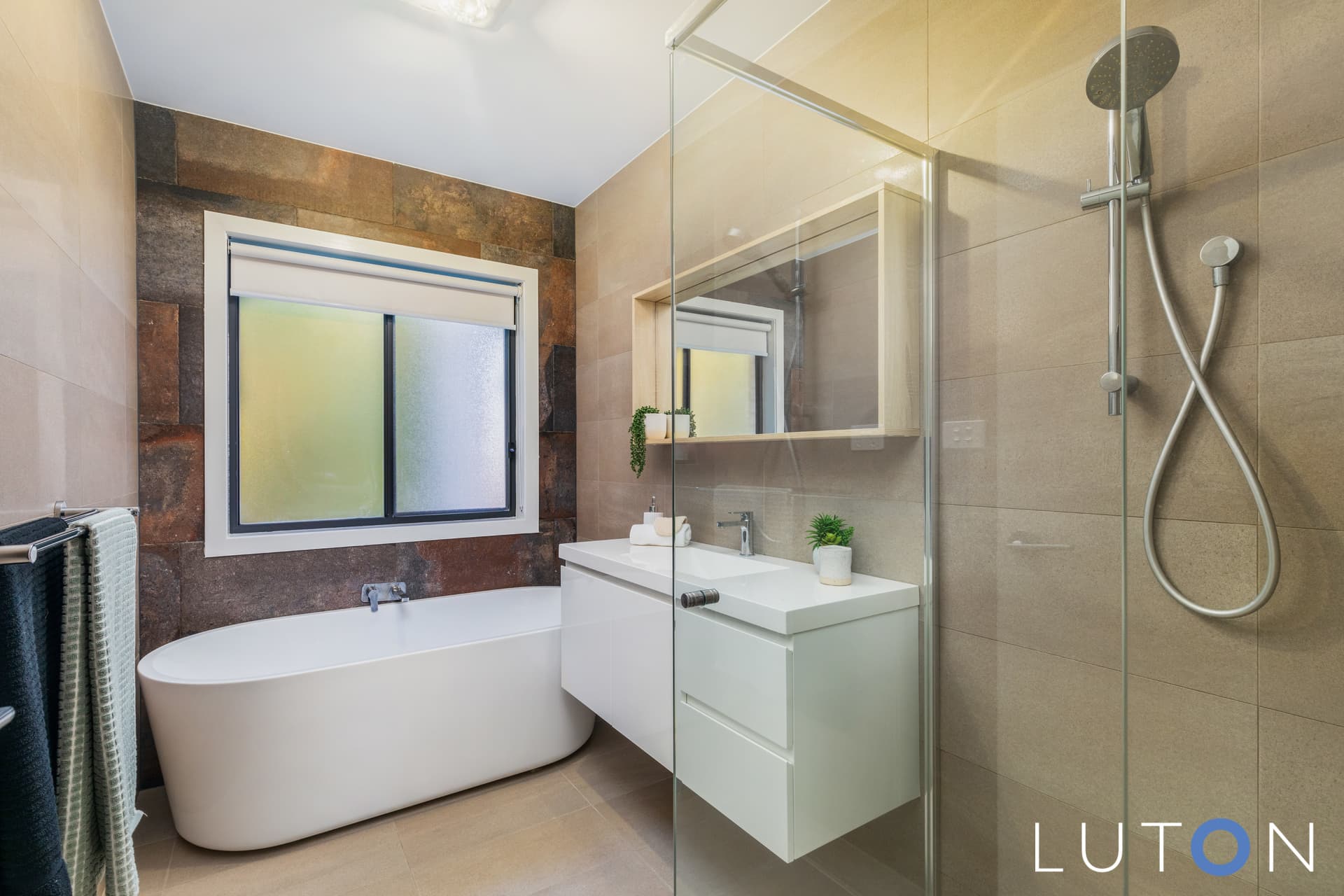 10 Derwent Street, Lyons ACT 2606, Lyons - Thumbnail 2