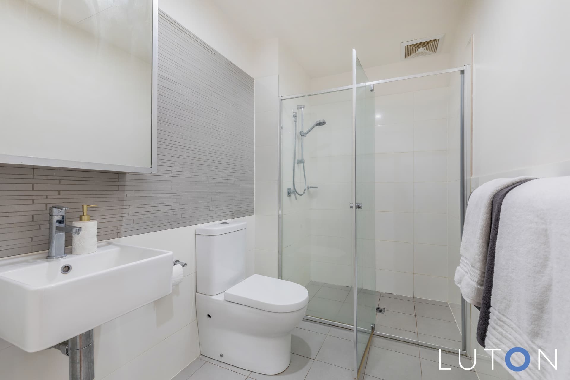 2/50 Hillcrest Street, Crace ACT 2911, Crace - Thumbnail 3