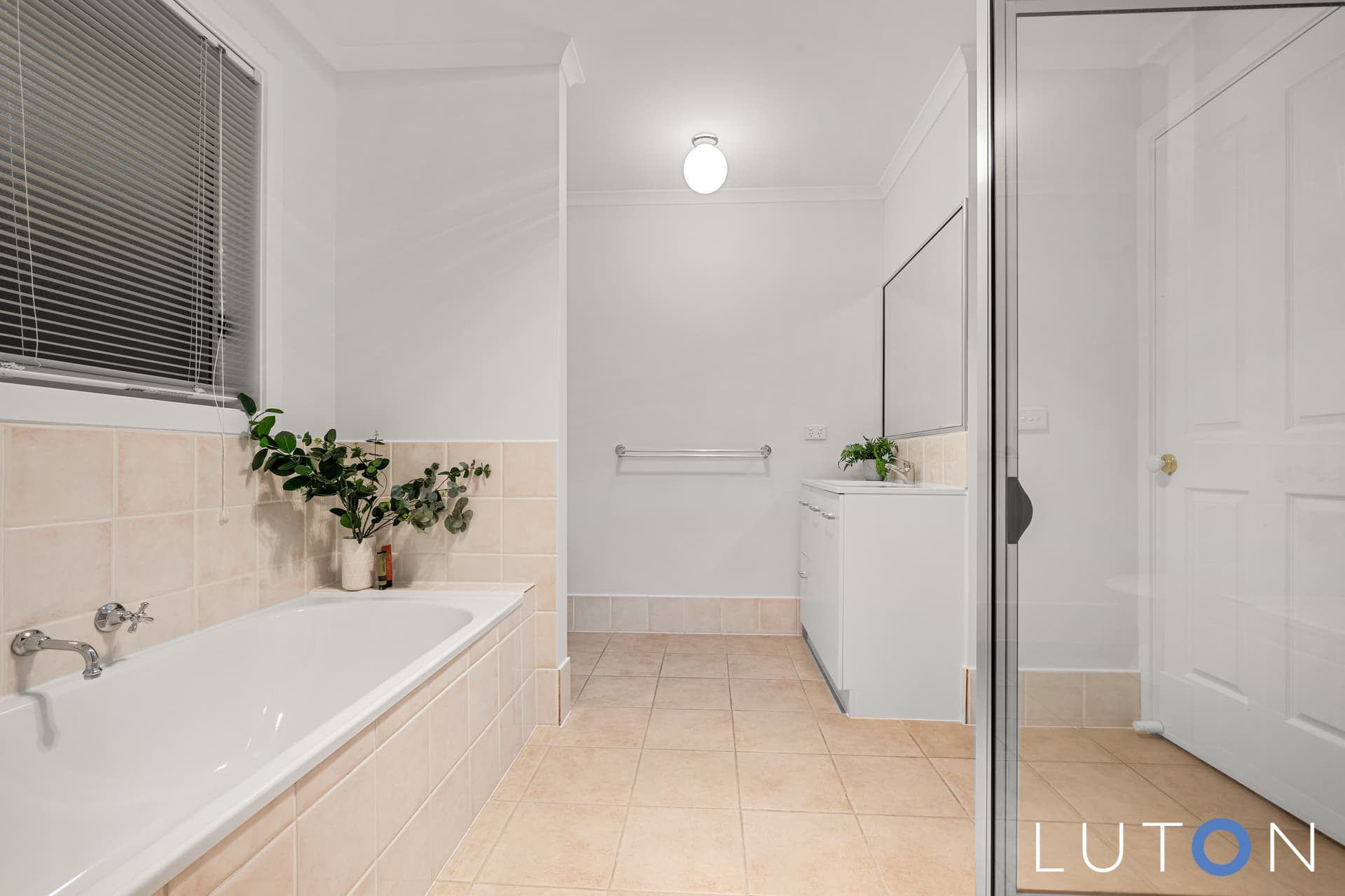 5 Banyule Grove, Conder ACT 2906, Conder - Thumbnail 6