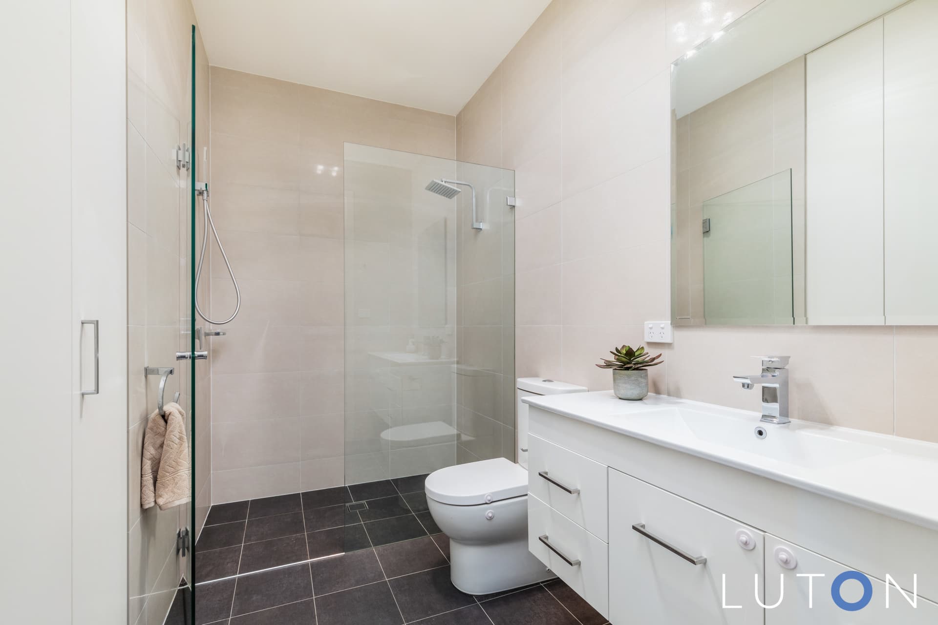 5/12 Victoria Street, Hall ACT 2618, Hall - Thumbnail 2