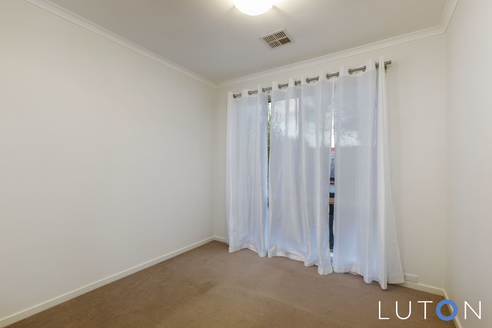 17 Michael Holt Crescent, Gordon ACT 2906, Gordon - Thumbnail 8