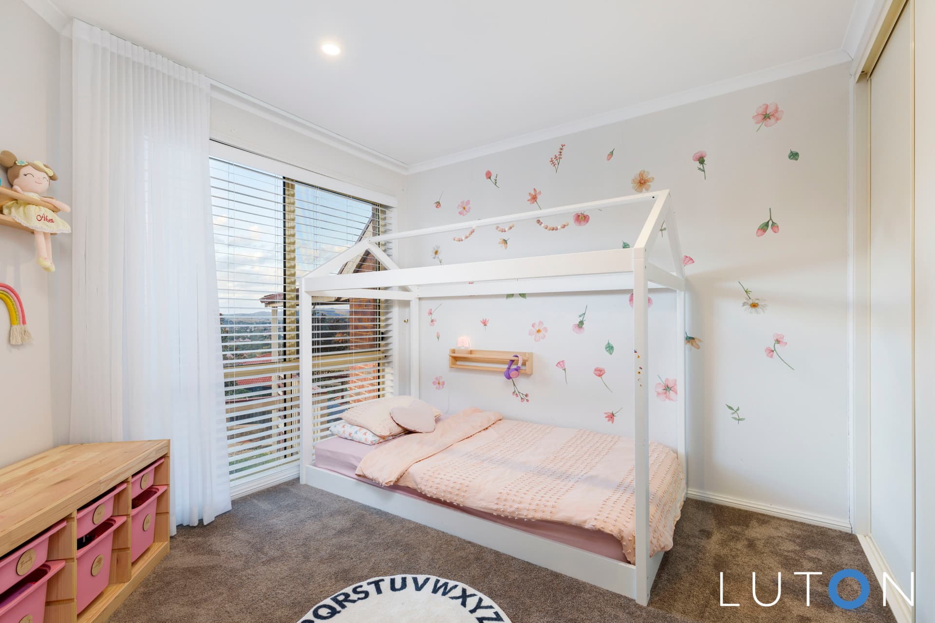6 Stan Ray Street, Gordon ACT 2906, Gordon - Image 1
