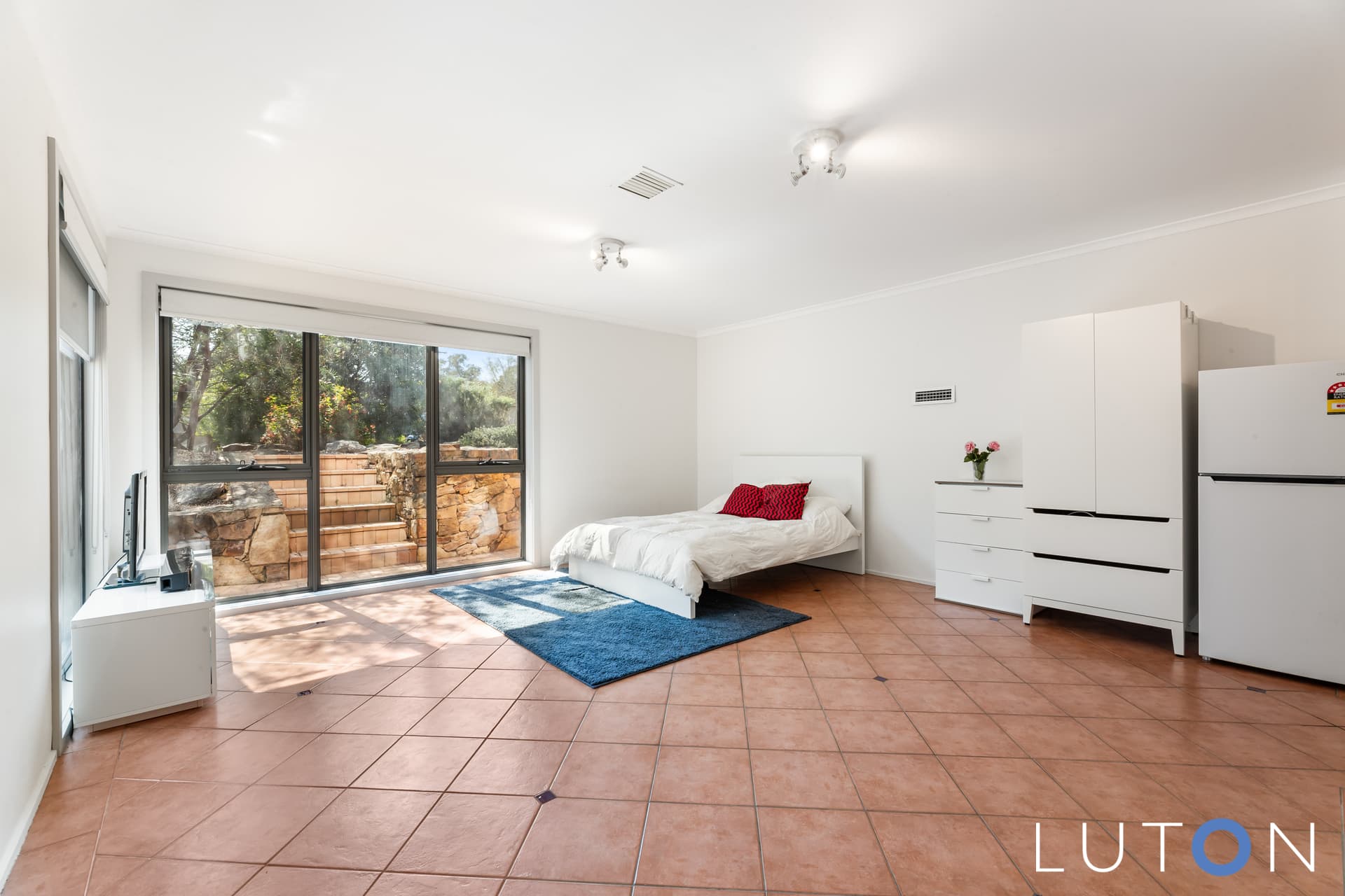 3 Hodel Place, Fadden ACT 2904, Fadden - Thumbnail 4