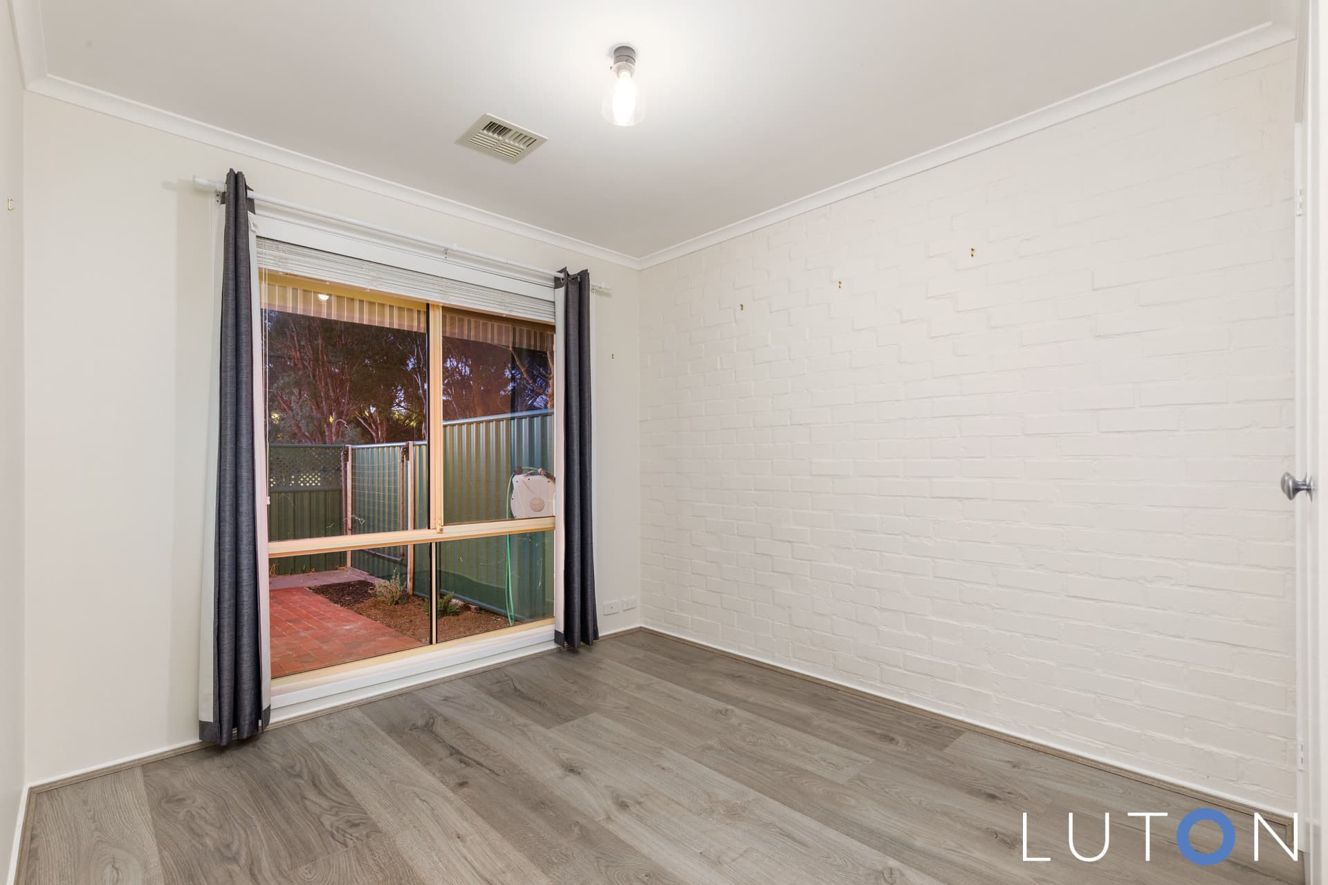 2/3 Riddle Place, Gordon ACT 2906, Gordon - Thumbnail 2