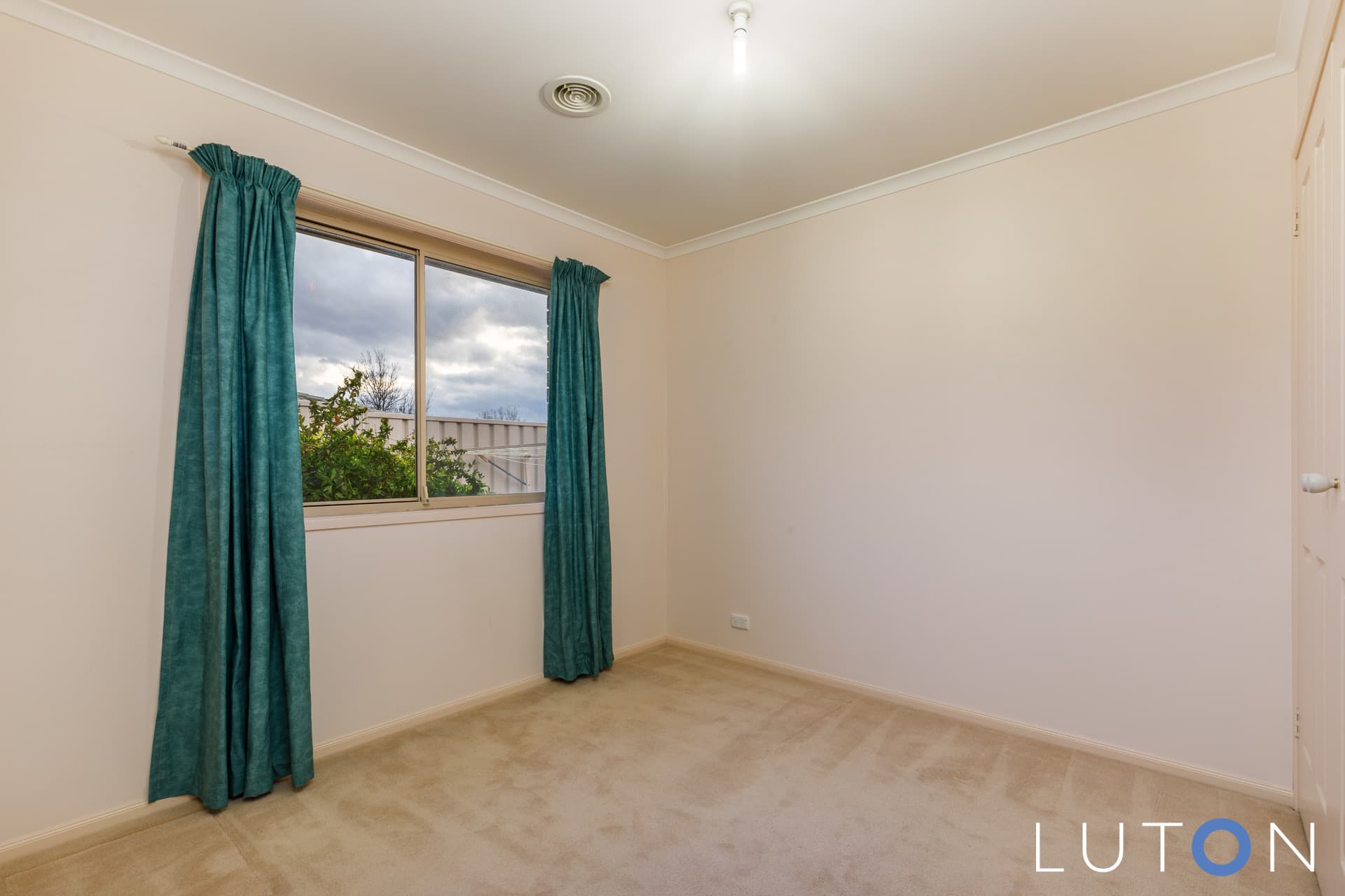 8 Dent Place, Conder ACT 2906, Conder - Image 1