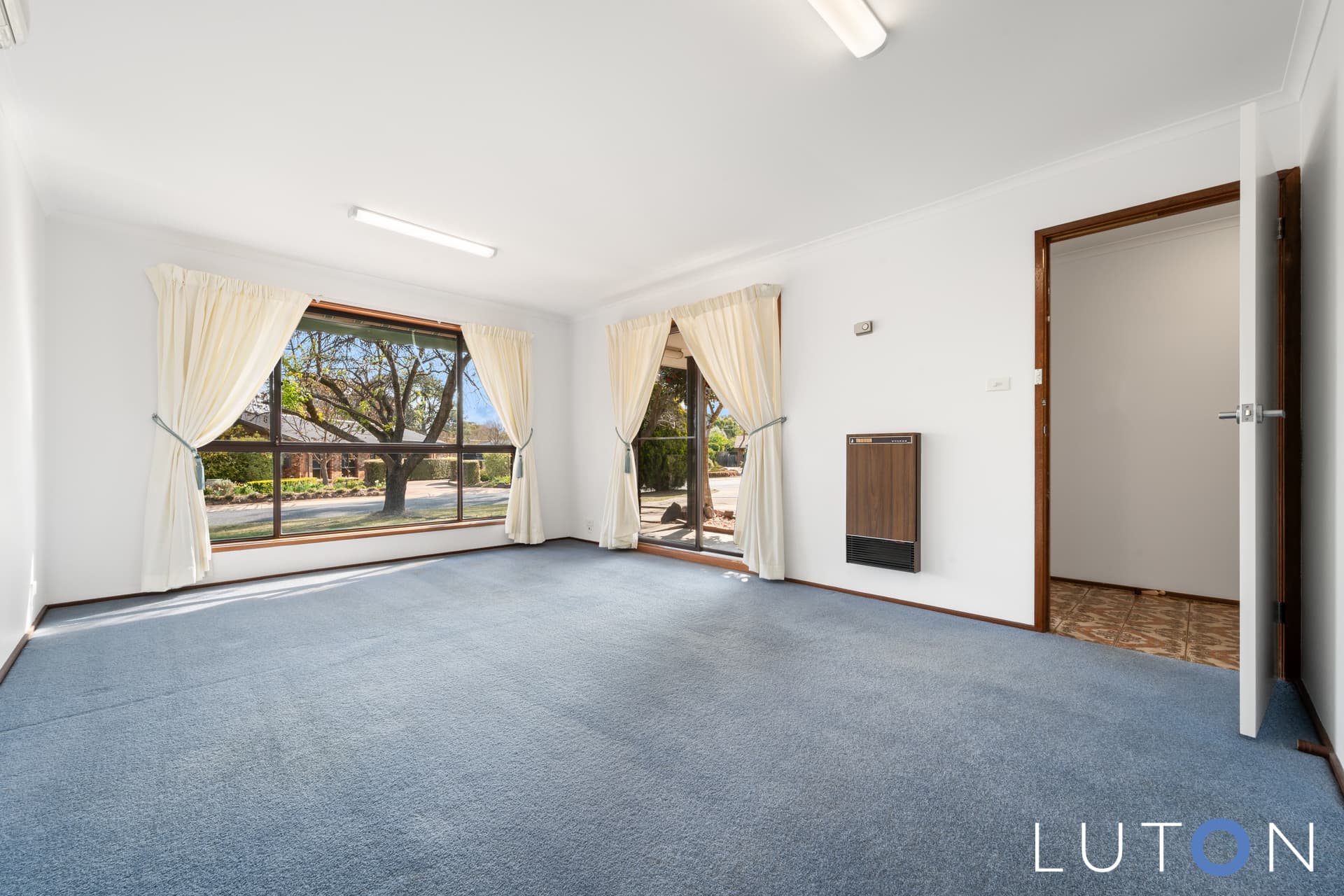 9 Garrick Street, Fadden ACT 2904, Fadden - Thumbnail 3