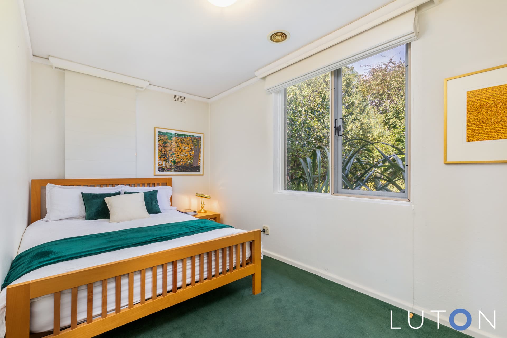 37 Gawler Crescent, Deakin ACT 2600, Deakin - Thumbnail 2