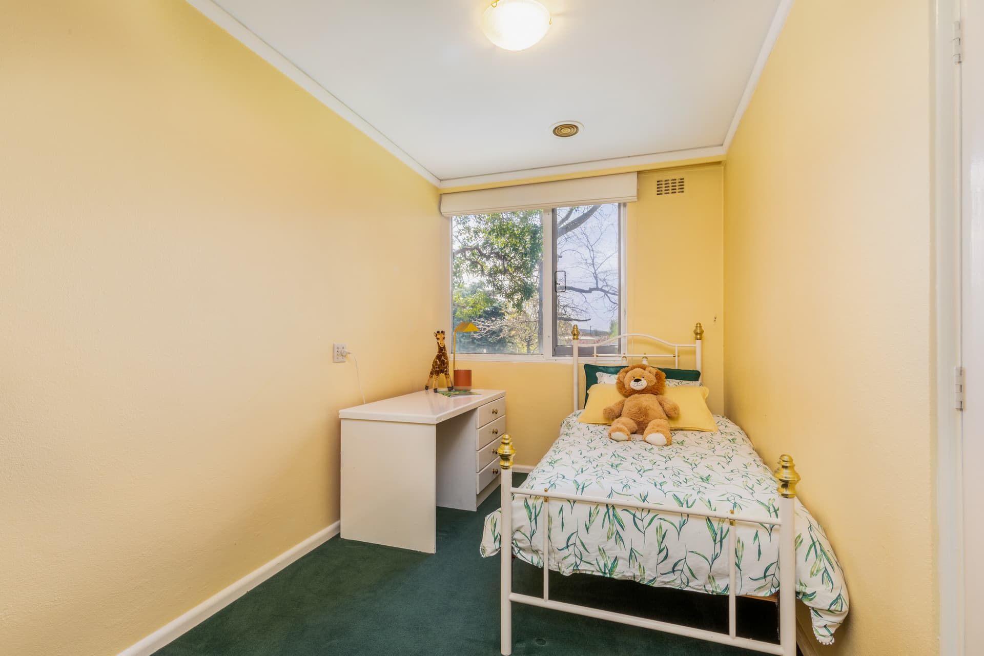 37 Gawler Crescent, Deakin ACT 2600, Deakin - Image 1