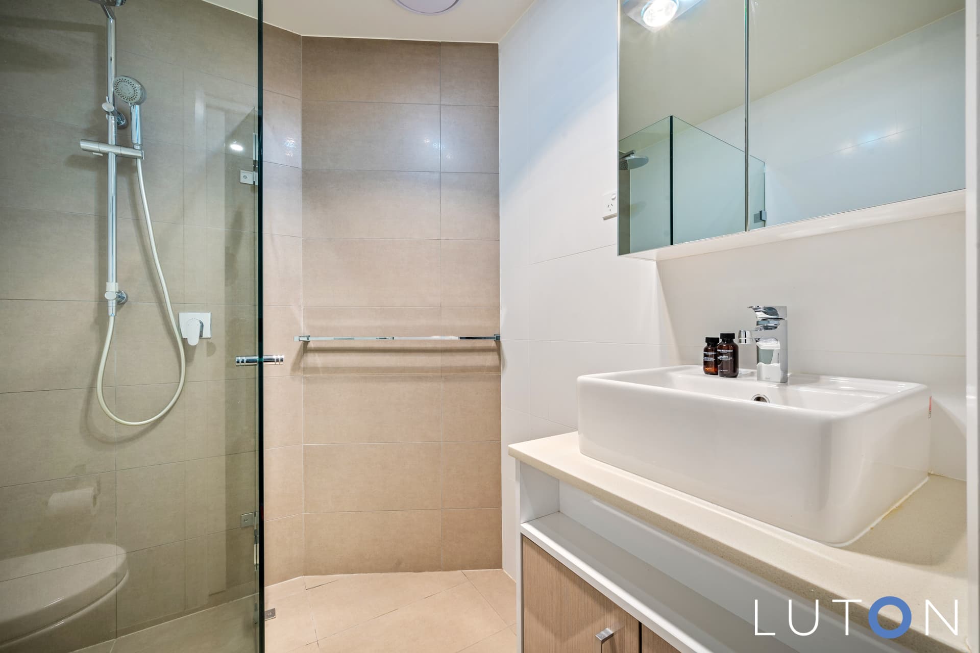 16/29 Dawes Street, Kingston ACT 2604, Kingston - Thumbnail 2
