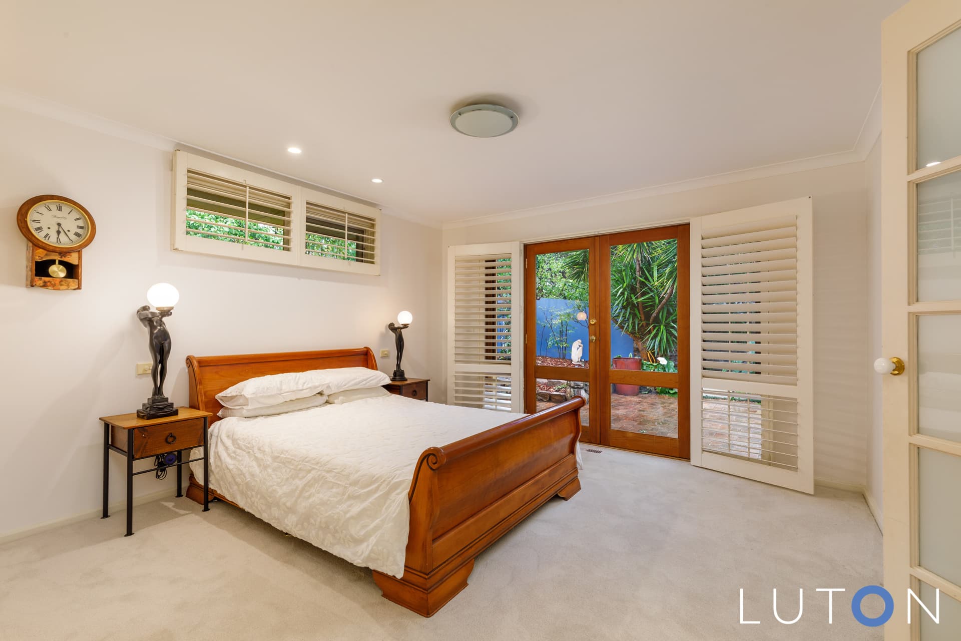 20 Birdwood Street, Hughes ACT 2605, Hughes - Thumbnail 2