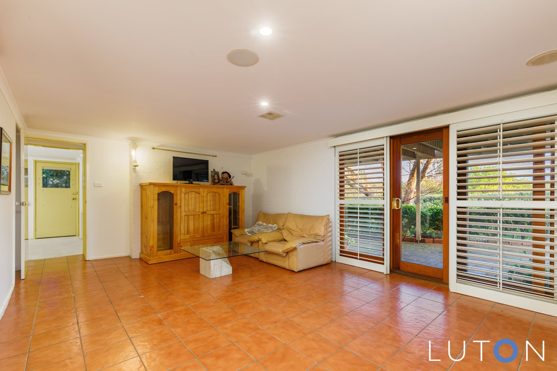20 Birdwood Street, Hughes ACT 2605, Hughes - Thumbnail 8