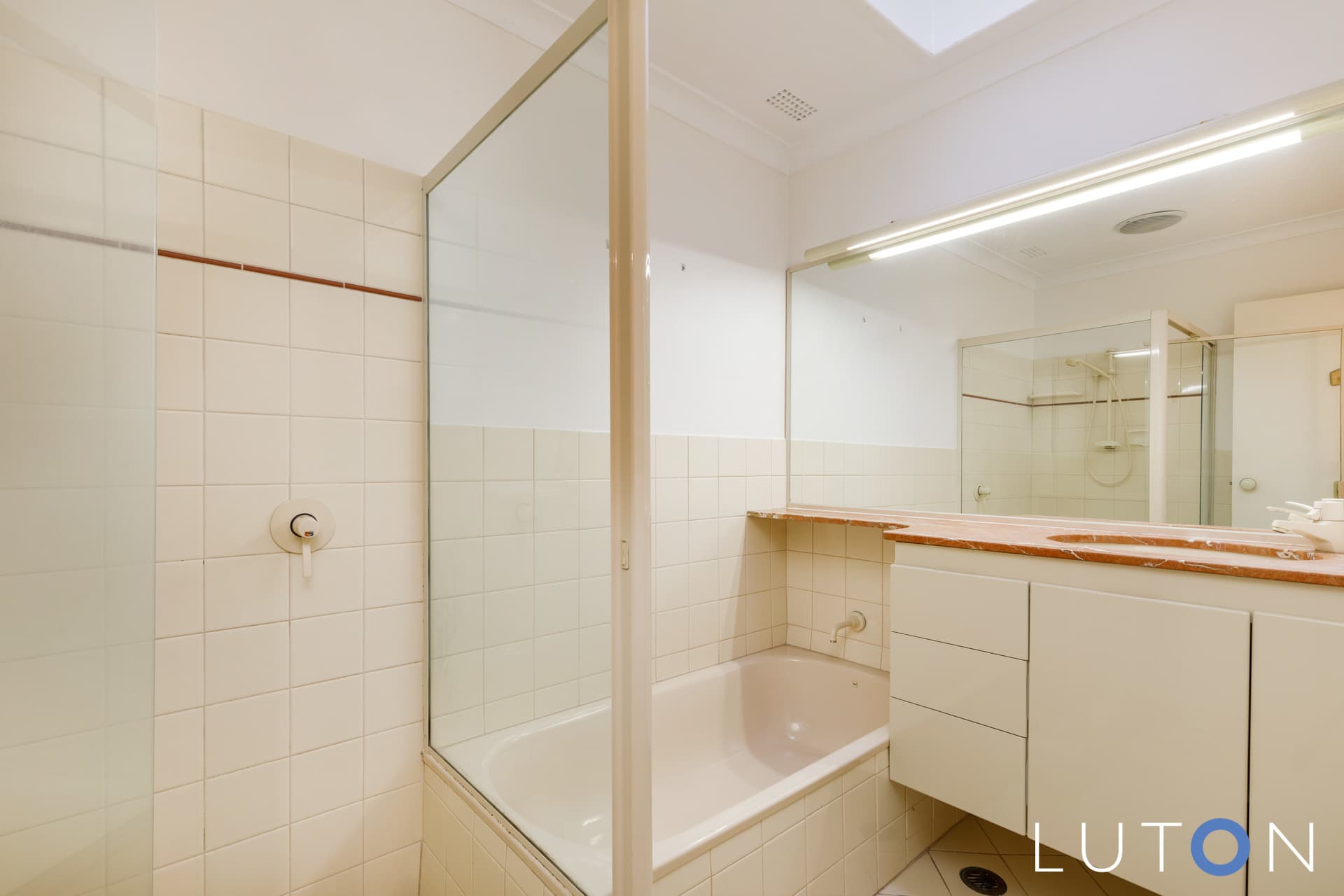 20 Birdwood Street, Hughes ACT 2605, Hughes - Thumbnail 5