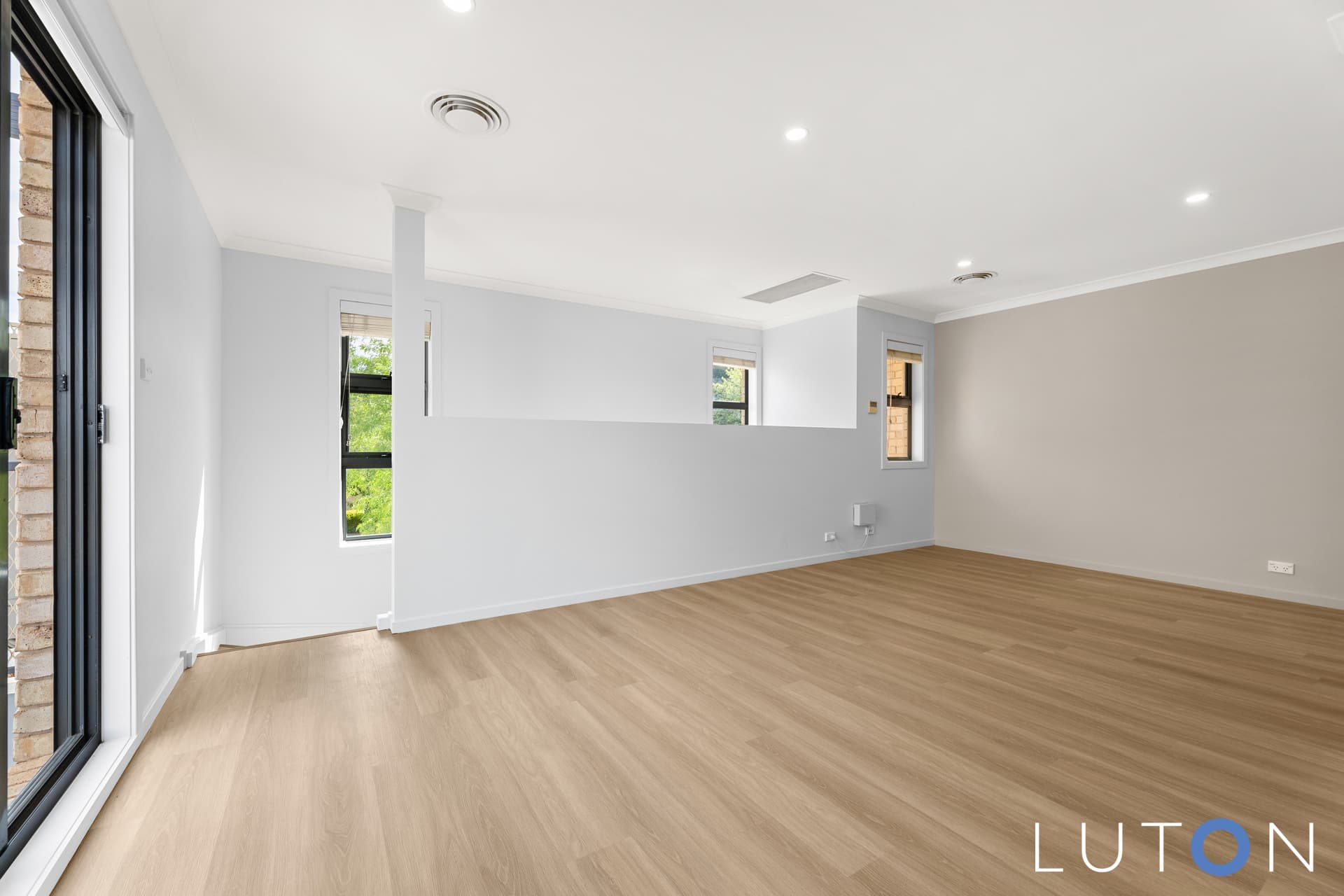12 Lavender Lane, Harrison ACT 2914, Harrison - Thumbnail 2
