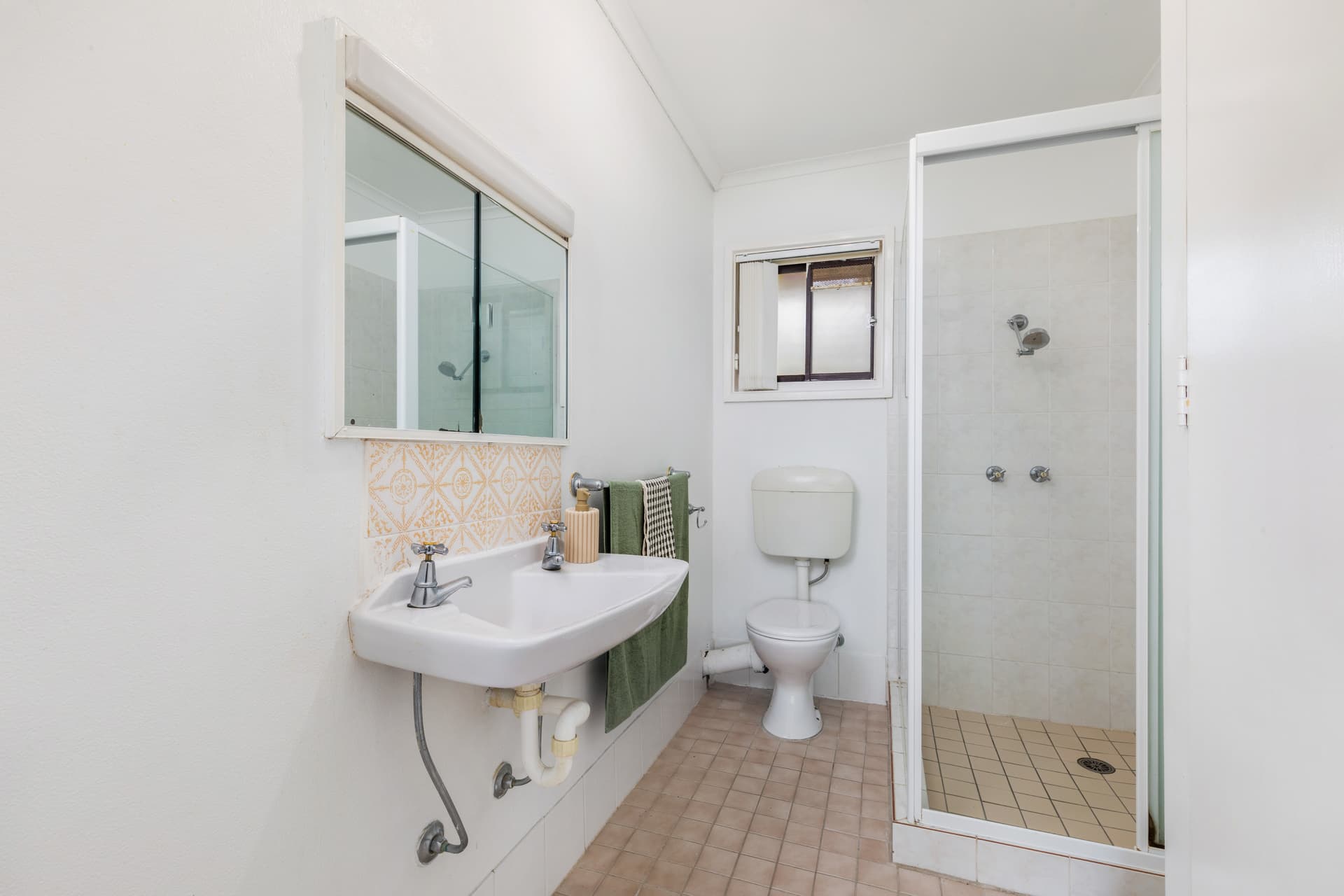 1/2 Avoca Place, Fisher ACT 2611, Fisher - Thumbnail 2