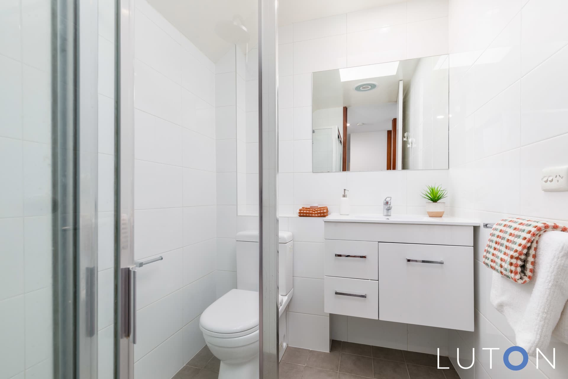 27 Maclachlan Street, Holder ACT 2611, Holder - Thumbnail 3