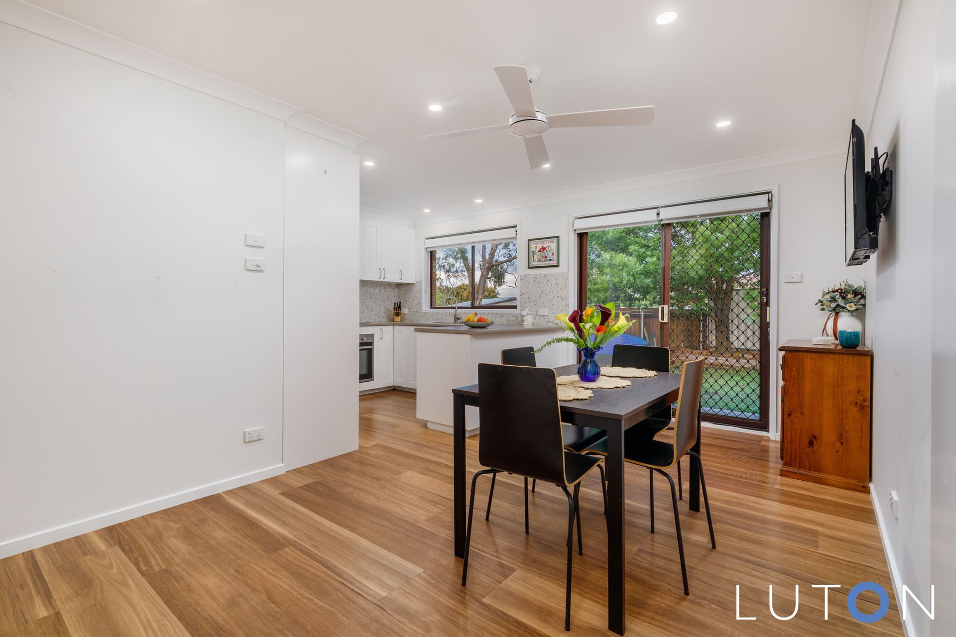 29 Australie Close, Gilmore ACT 2905, Gilmore - Thumbnail 2
