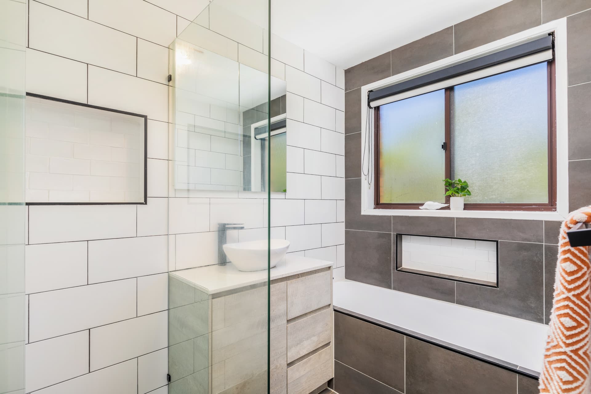 15 Phillipson Crescent, Calwell ACT 2905, Calwell - Thumbnail 4