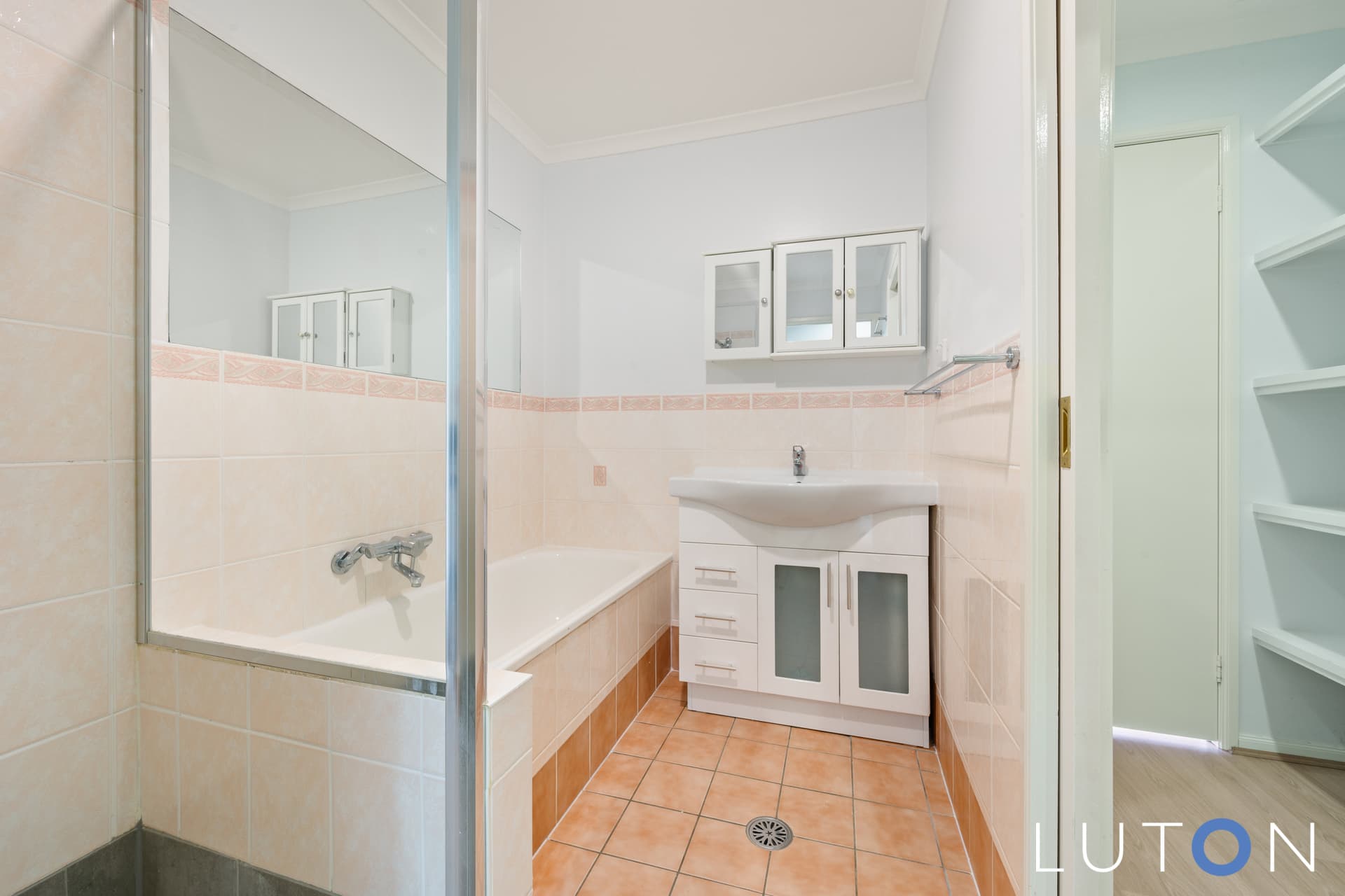 10 Hobday Place, Dunlop ACT 2615, Dunlop - Thumbnail 2