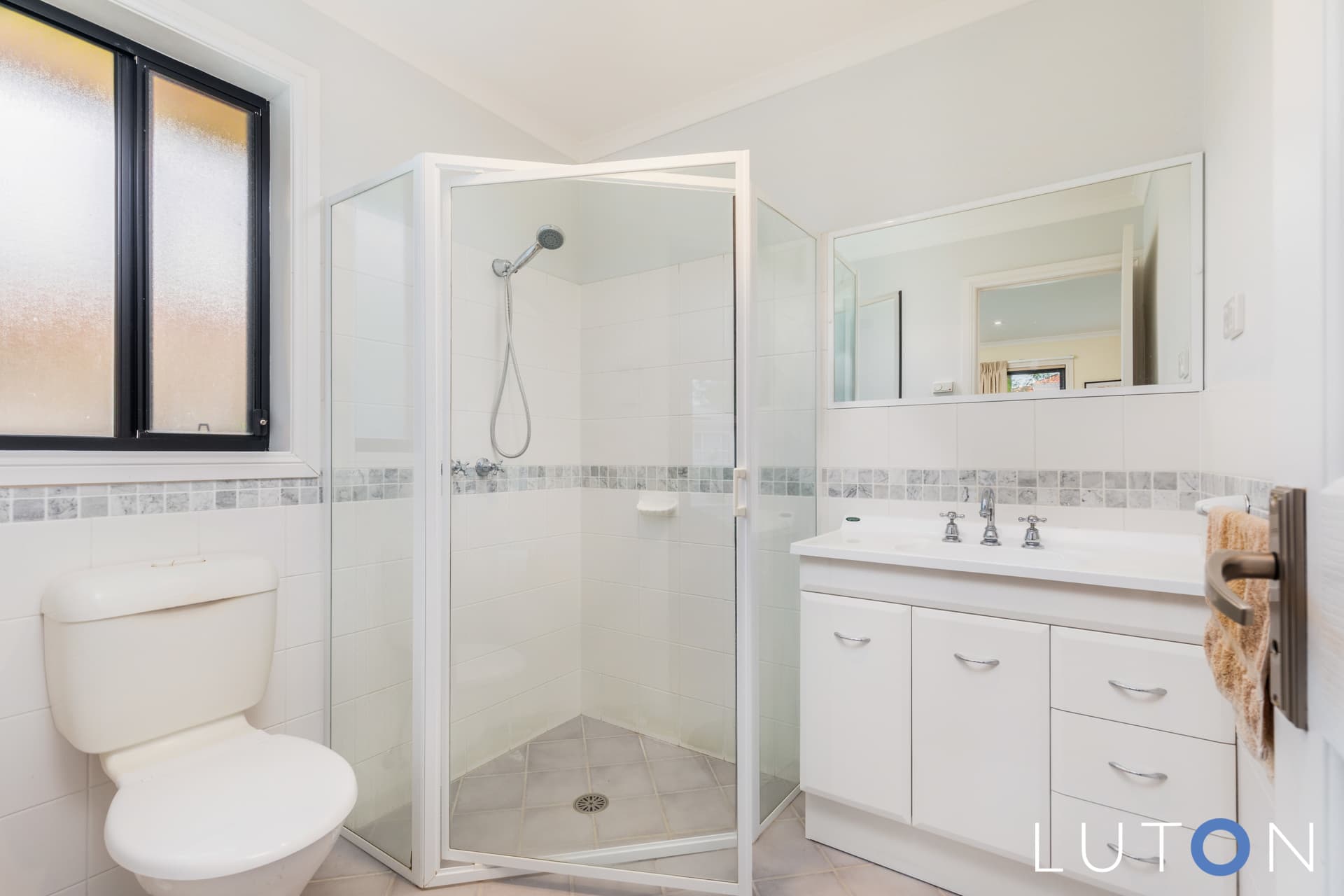 3 Clarendon Street, Amaroo ACT 2914, Amaroo - Thumbnail 2