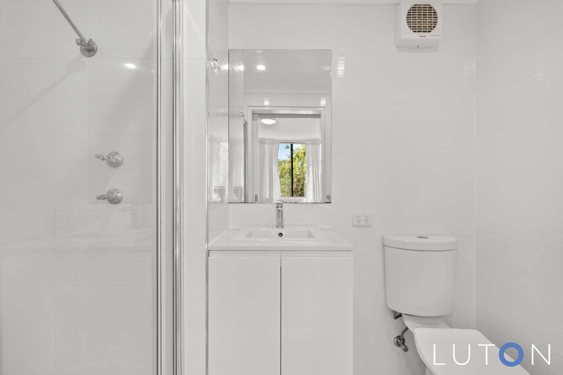 17/28 Springvale Drive, Hawker ACT 2614, Hawker - Thumbnail 2