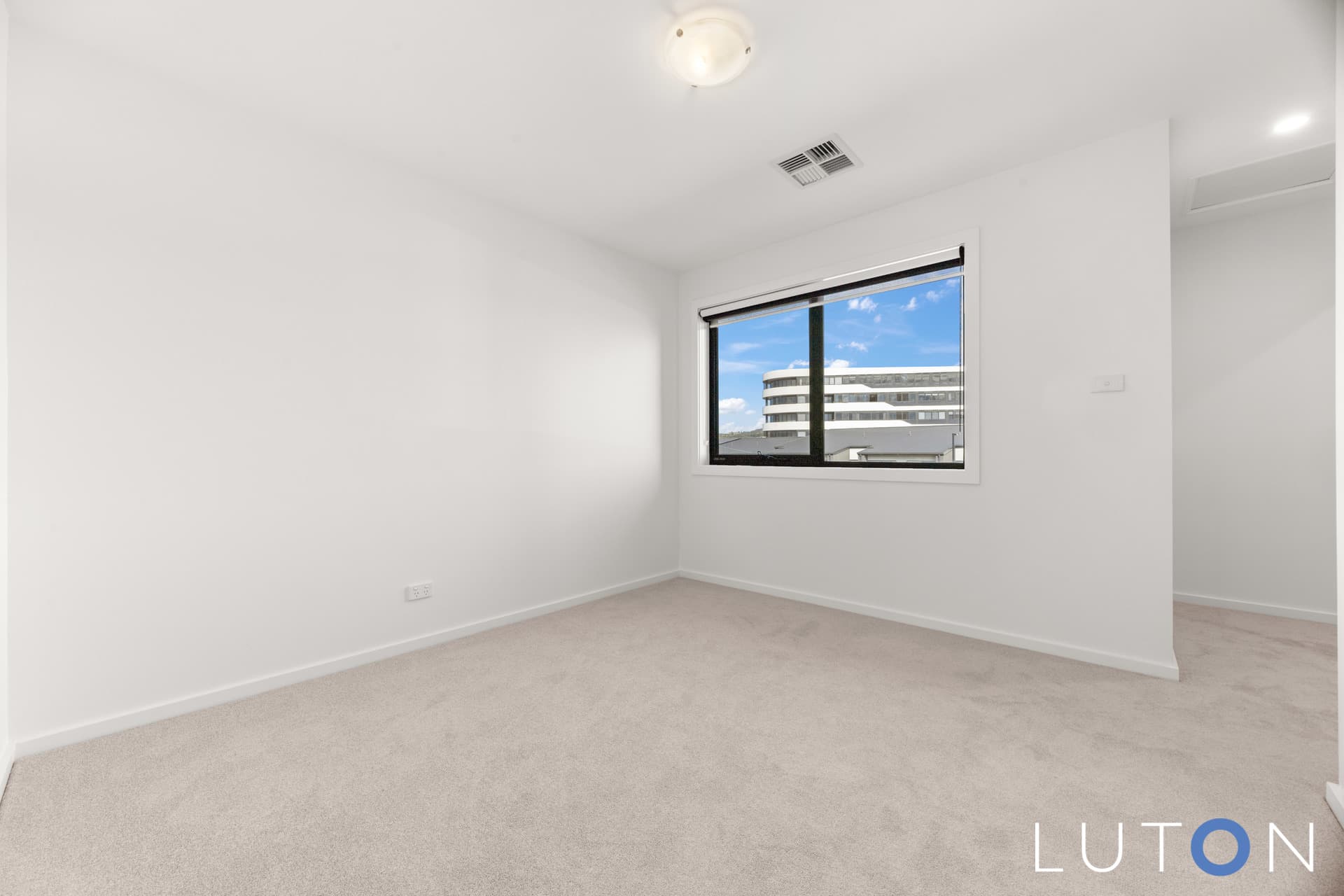 50/39 Woodberry Avenue, Coombs ACT 2611, Coombs - Thumbnail 3