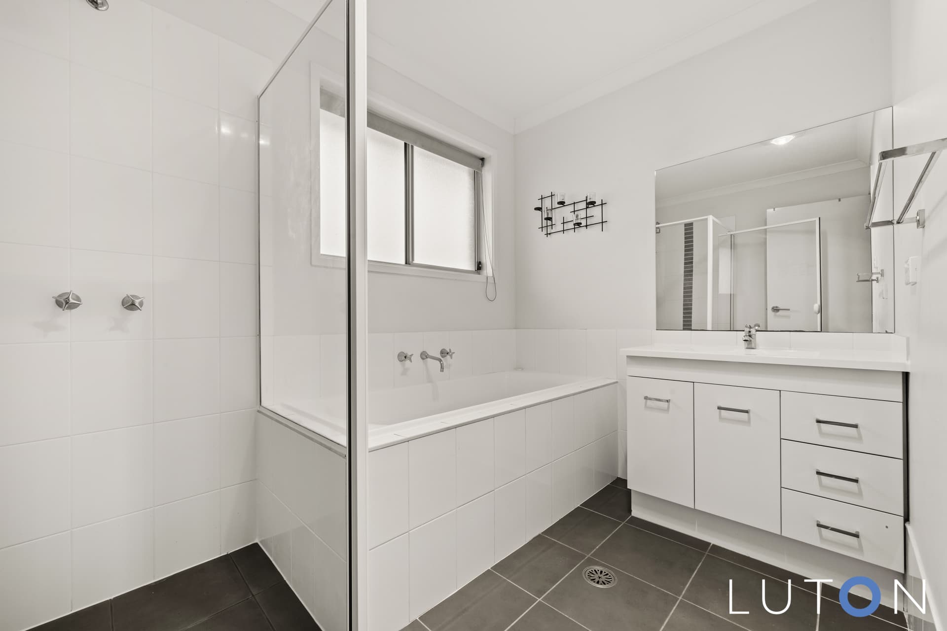22 Refshauge Crescent, Macgregor ACT 2615, Macgregor - Image 1
