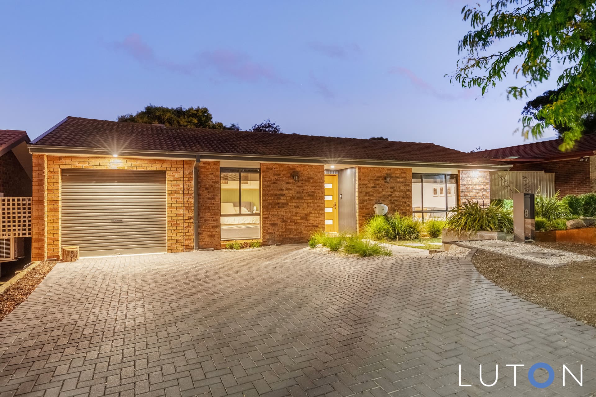 8 Moon Place, Gordon ACT 2906, Gordon - Image 1