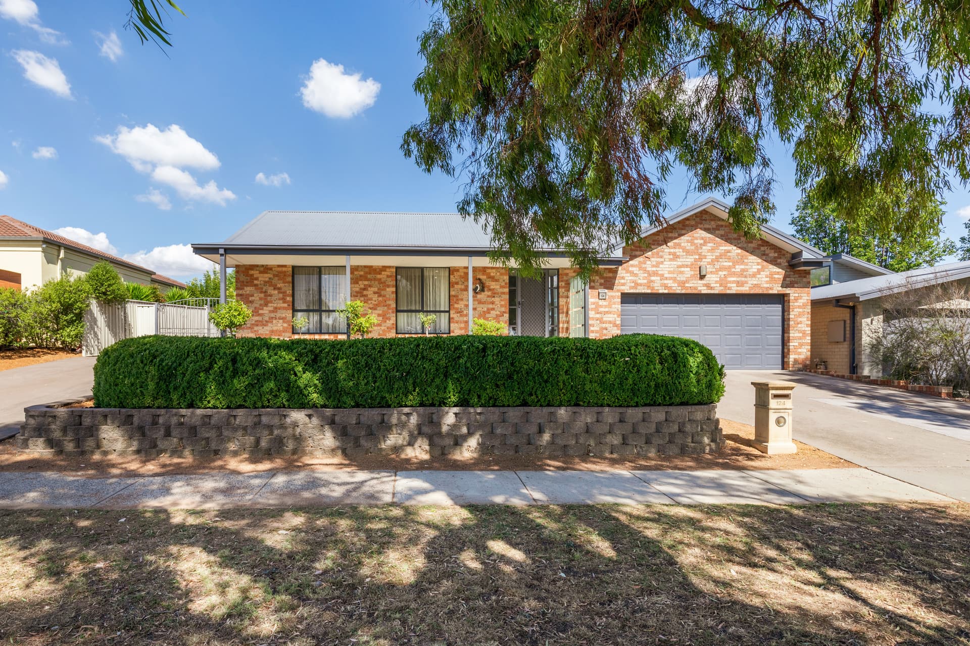124 Dixon Drive, Holder ACT 2611, Holder - Image 1