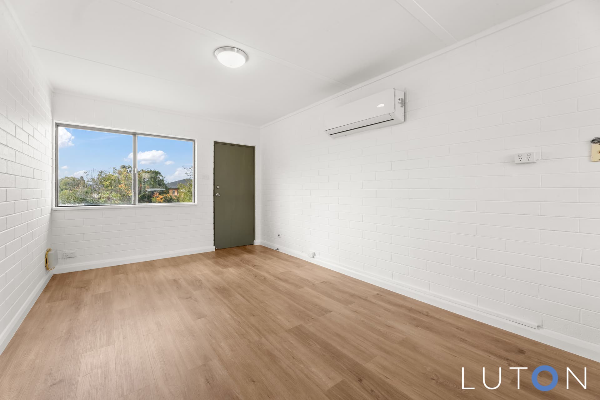 5/82-84 Tharwa Road, Queanbeyan NSW 2620, Queanbeyan West - Thumbnail 3
