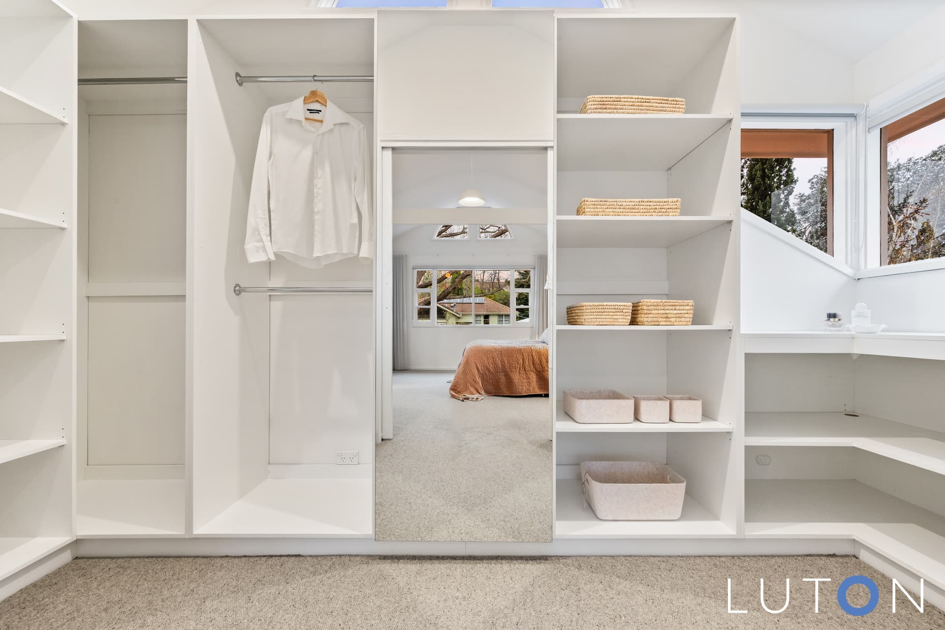 11 Schomburgk Street, Yarralumla ACT 2600, Yarralumla - Thumbnail 3