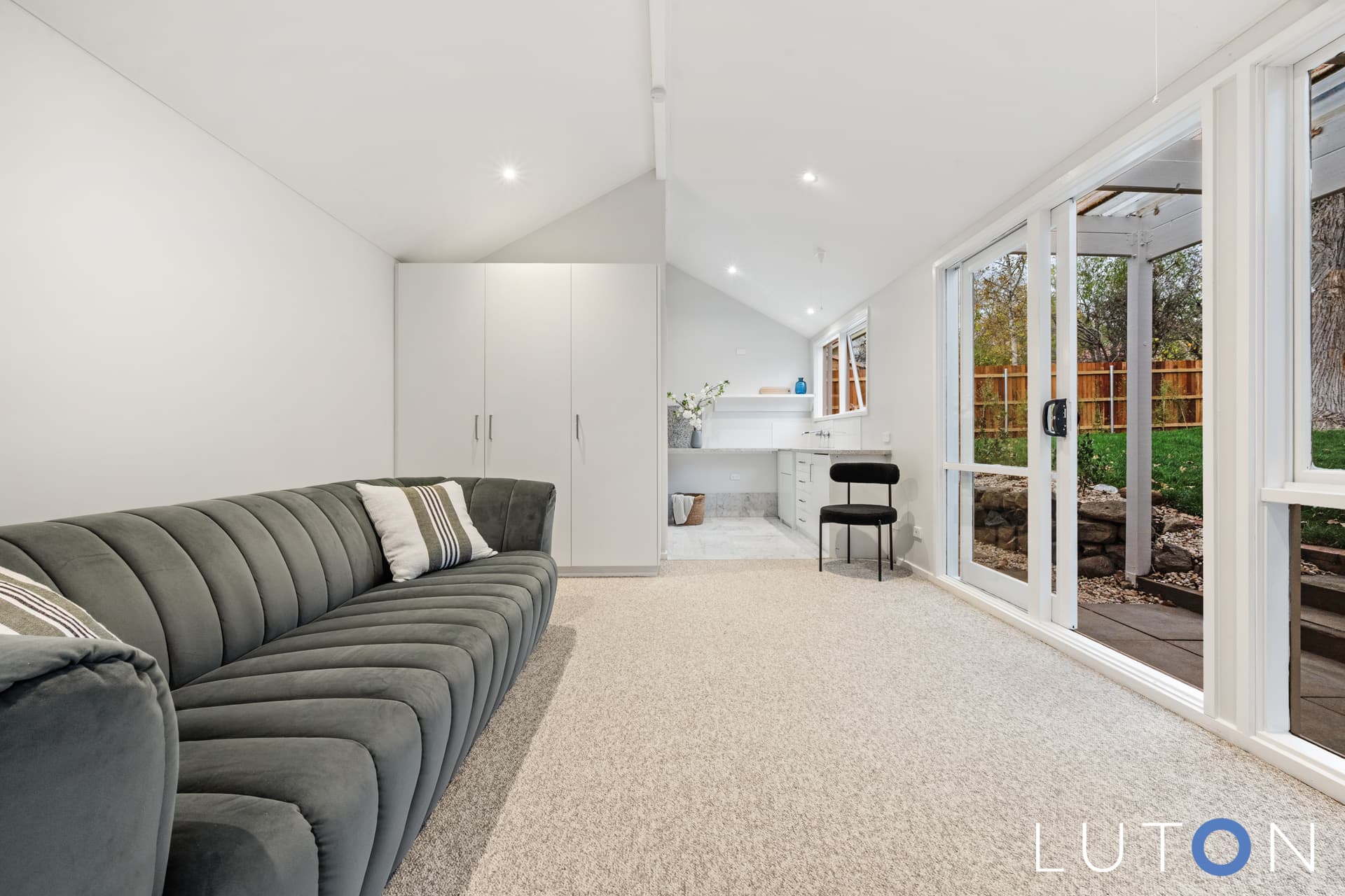 11 Schomburgk Street, Yarralumla ACT 2600, Yarralumla - Thumbnail 7