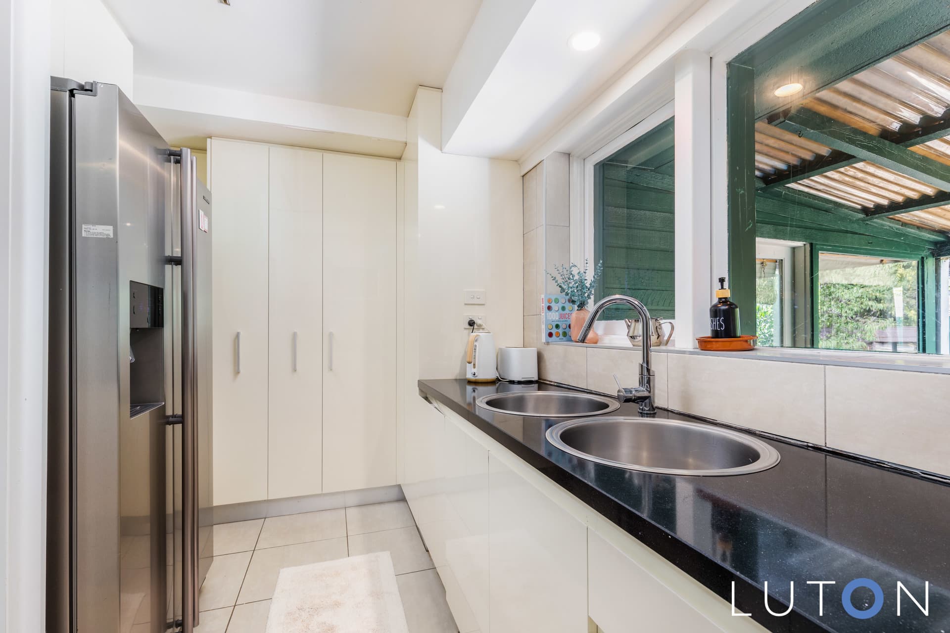 10 Schlich Street, Yarralumla ACT 2600, Yarralumla - Thumbnail 3