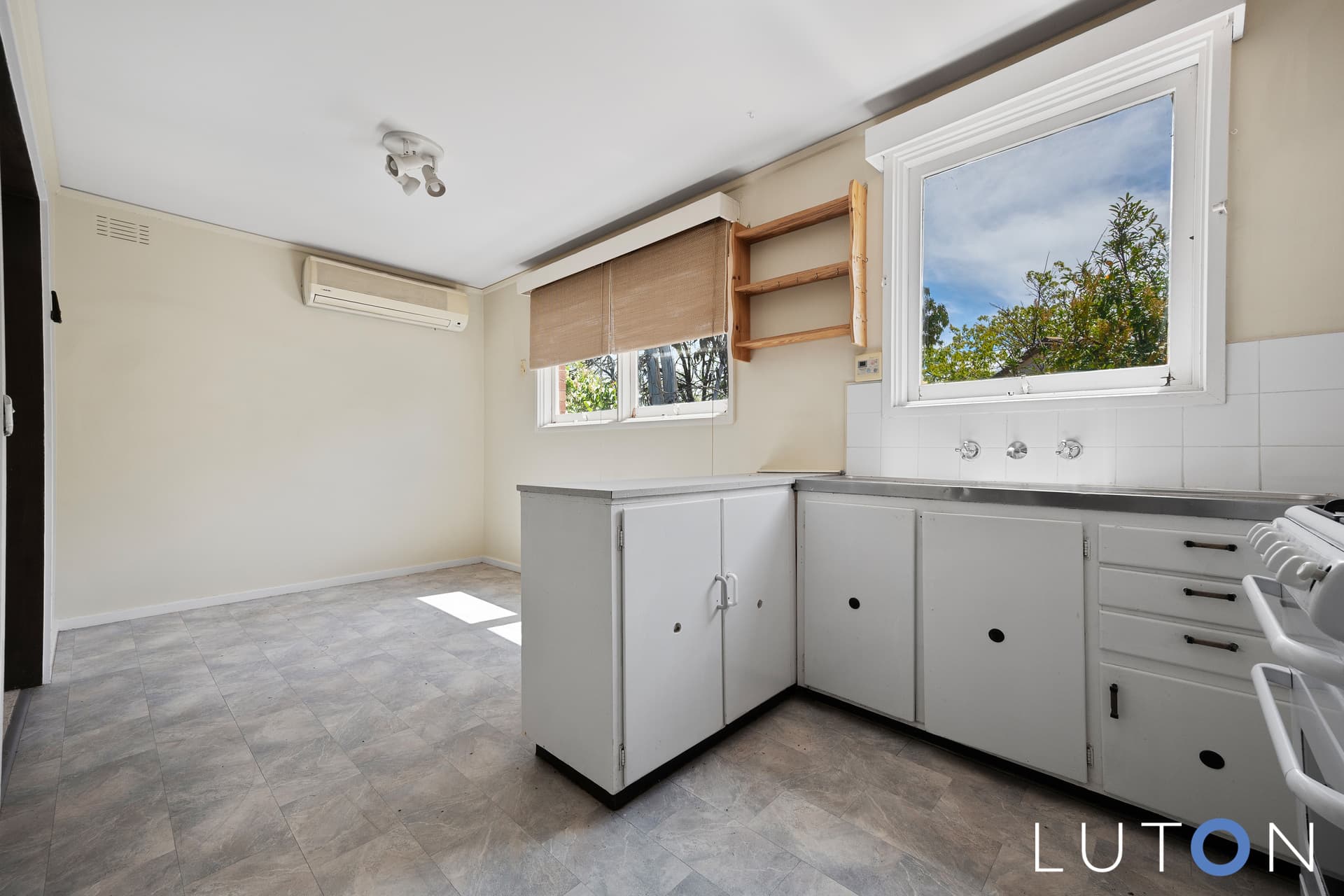 32 Gardiner Street, Downer ACT 2602, Downer - Thumbnail 2