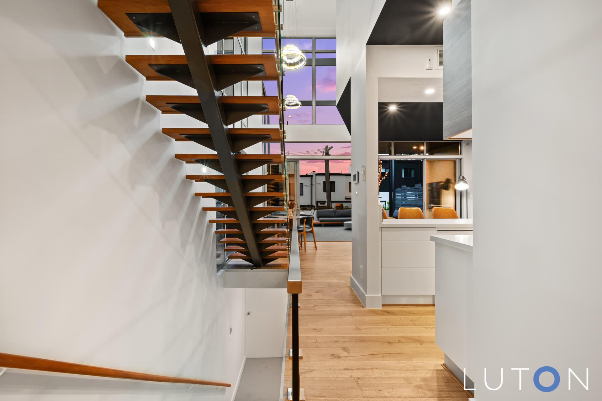 3/4 Endeavour Street, Red Hill ACT 2603, Red Hill - Thumbnail 2