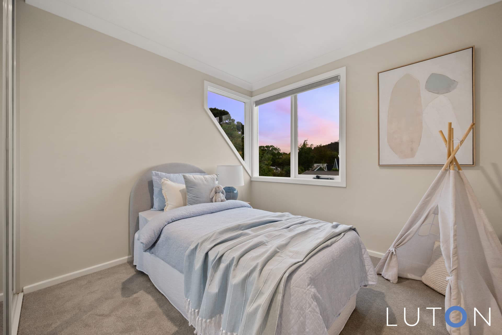 22 Fergusson Crescent, Deakin ACT 2600, Deakin - Thumbnail 5