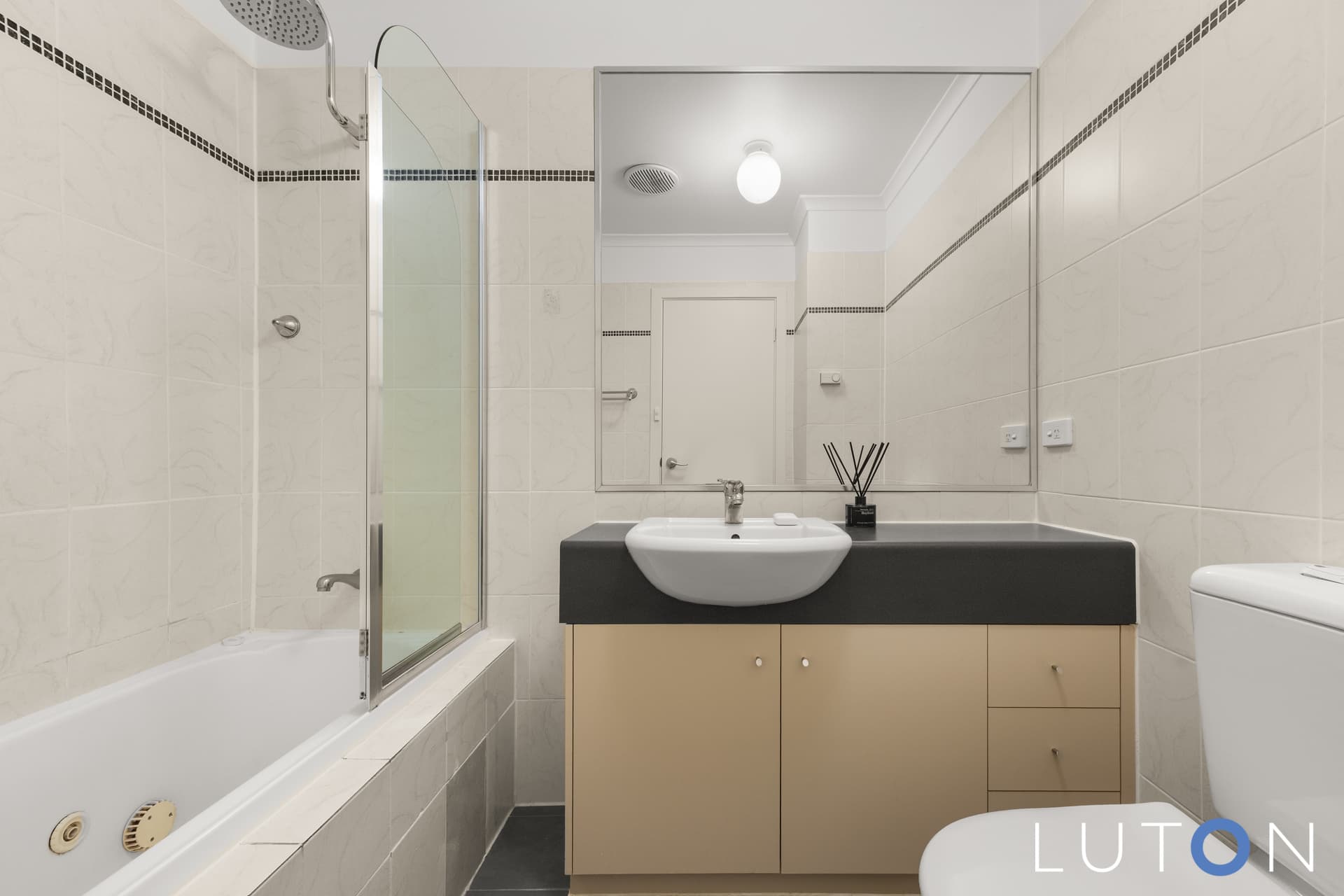 42/24 Hartley Street, Turner ACT 2612, Turner - Thumbnail 2