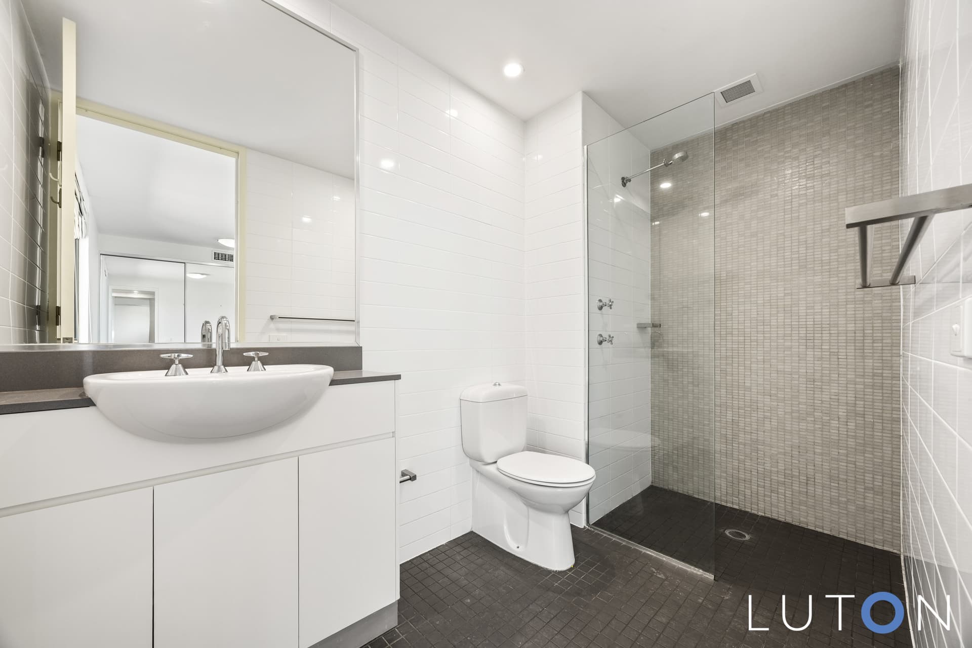 167/53 Eyre Street, Kingston ACT 2604, Kingston - Thumbnail 2