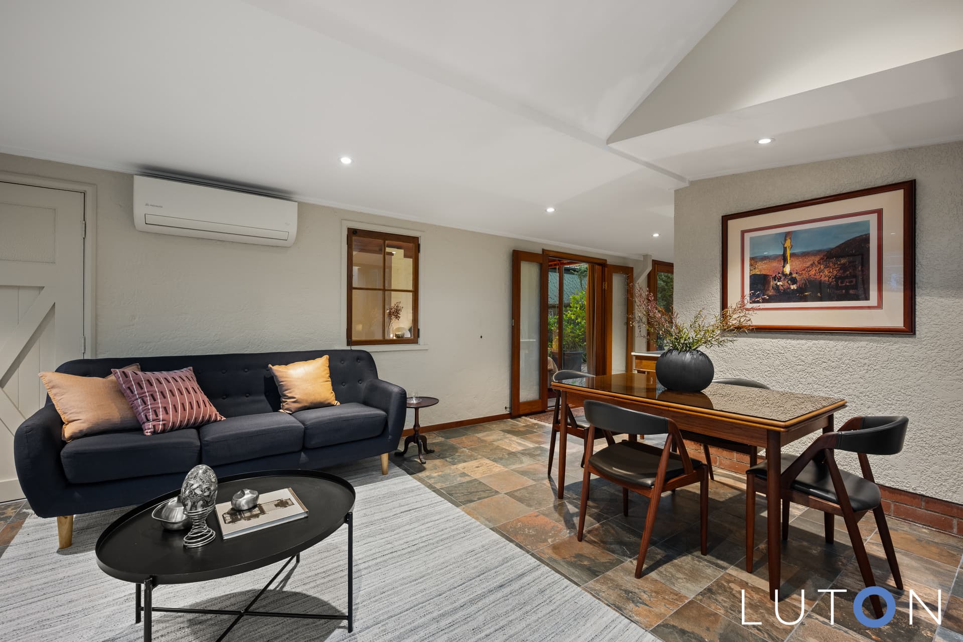 1 Geerilong Gardens, Reid ACT 2612, Reid - Thumbnail 2