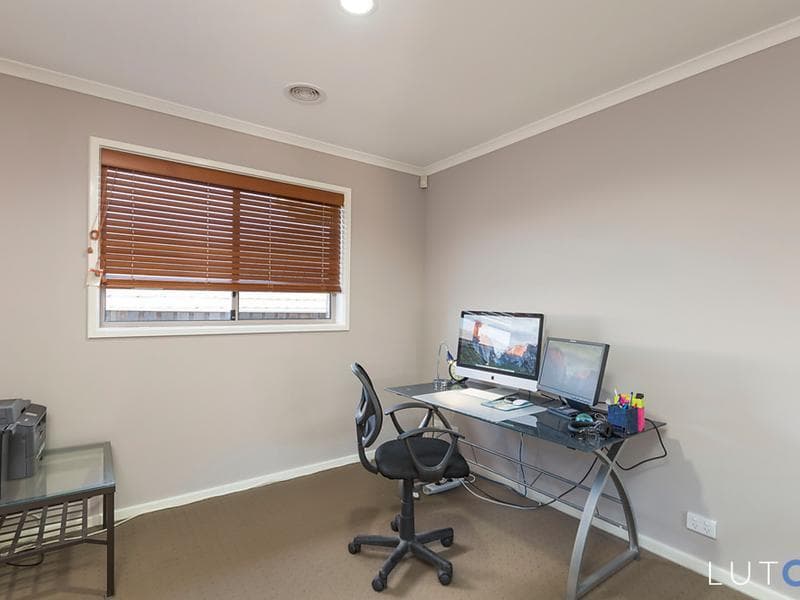 8 Bott Crescent, Casey ACT 2913, Casey - Thumbnail 3
