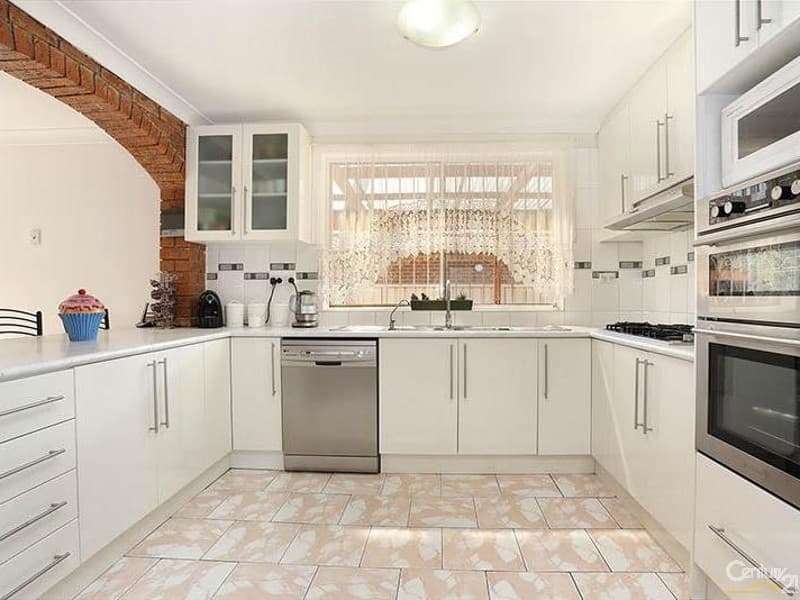 2 Dalpra Crescent, Bossley Park, NSW, 2176, Bossley Park - Thumbnail 4