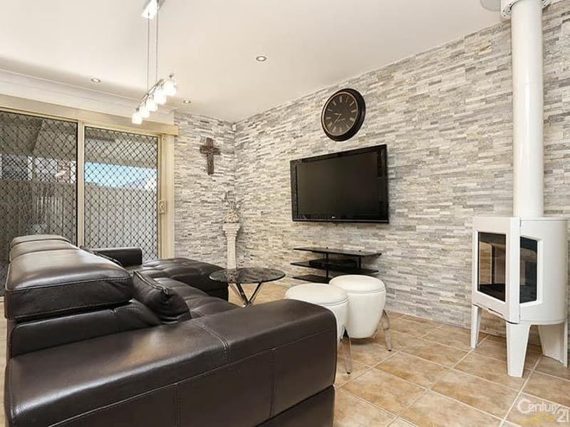 2B Solander Avenue, West Hoxton, NSW, 2171, West Hoxton - Thumbnail 4