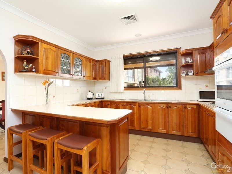2 Franklin Place, Bossley Park, NSW, 2176, Bossley Park - Thumbnail 2