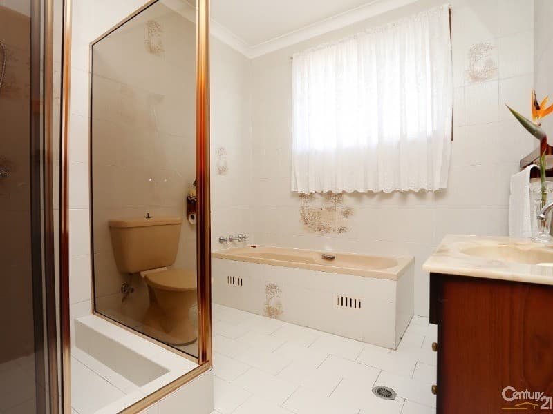 2 Franklin Place, Bossley Park, NSW, 2176, Bossley Park - Thumbnail 5