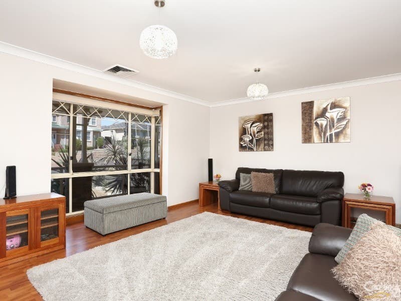 7 Mataro Close, Edensor Park, NSW, 2176, Edensor Park - Thumbnail 2